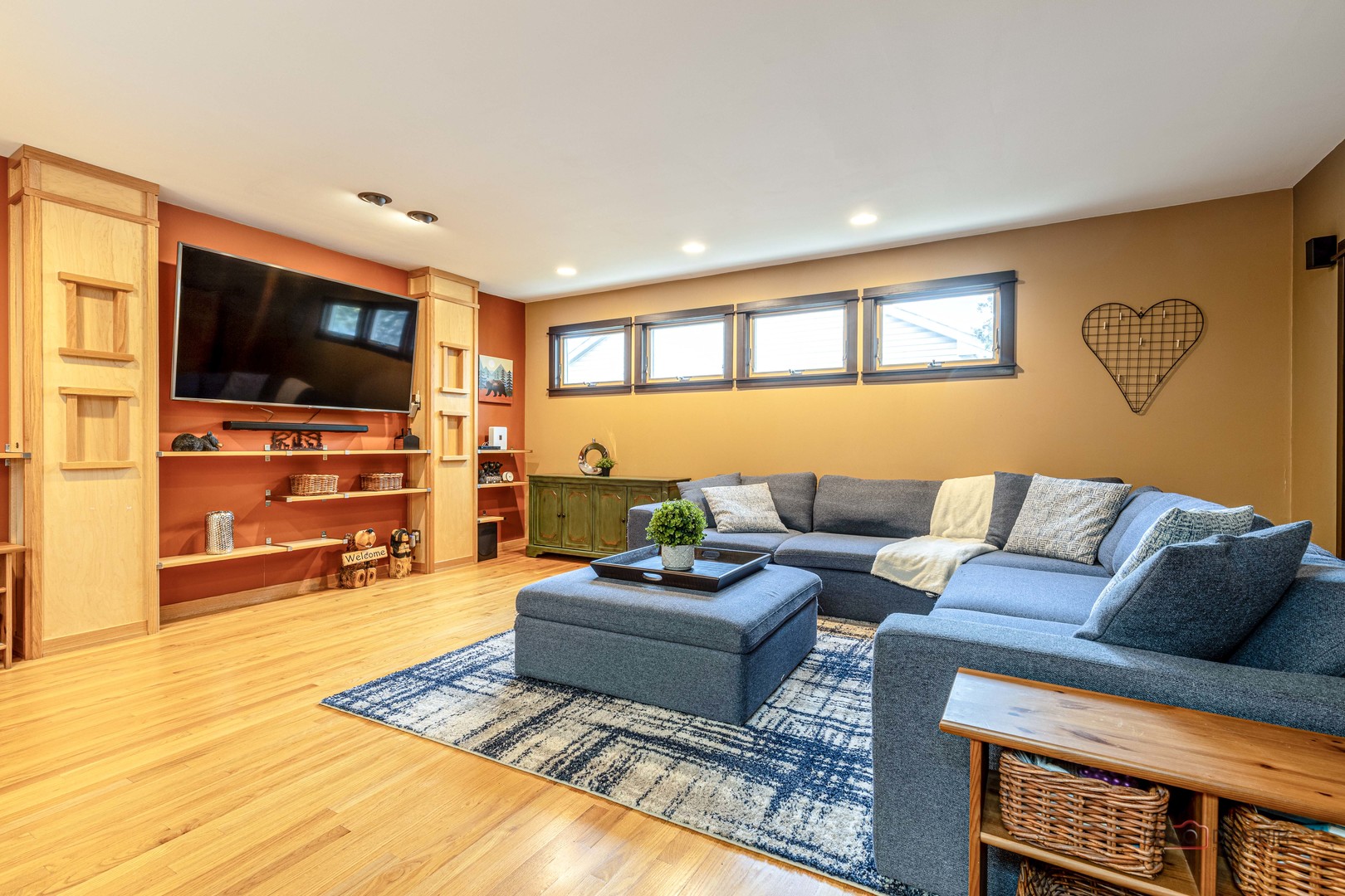 521 Castlewood Lane, Buffalo Grove, IL 60089