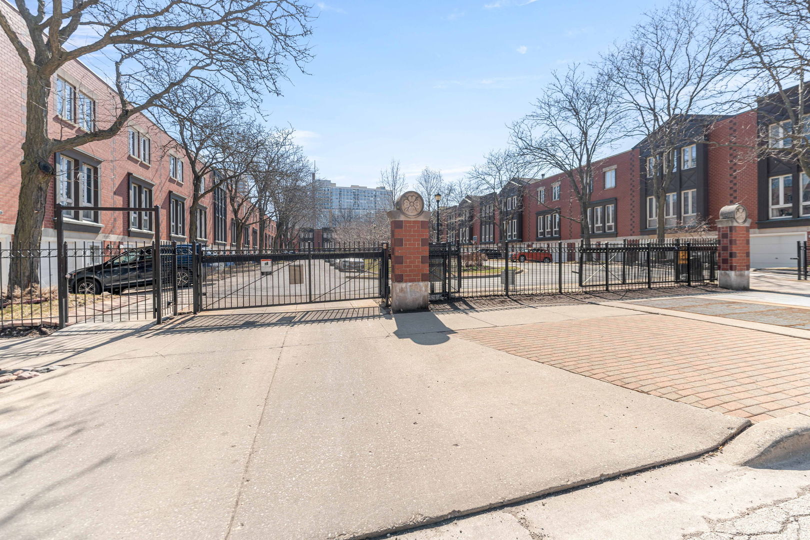 1422 S State Street, Chicago, IL 60605