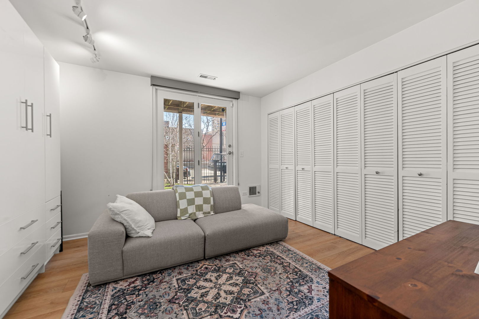 1422 S State Street, Chicago, IL 60605