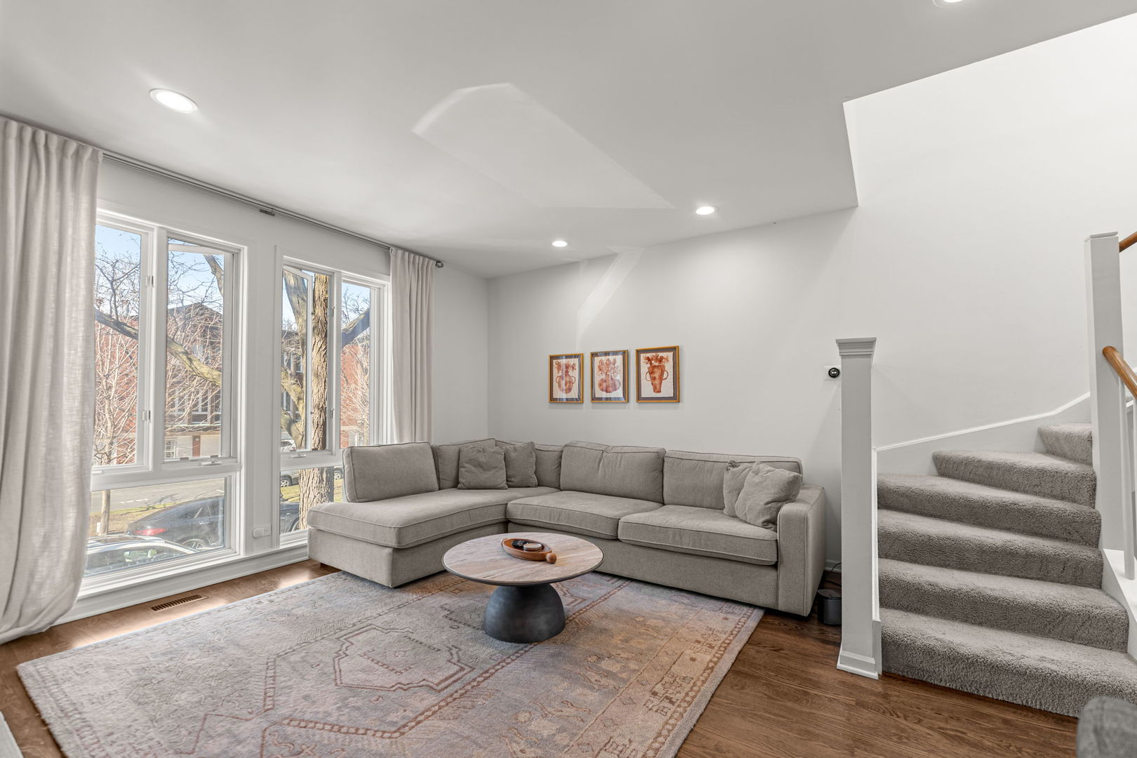 1422 S State Street, Chicago, IL 60605