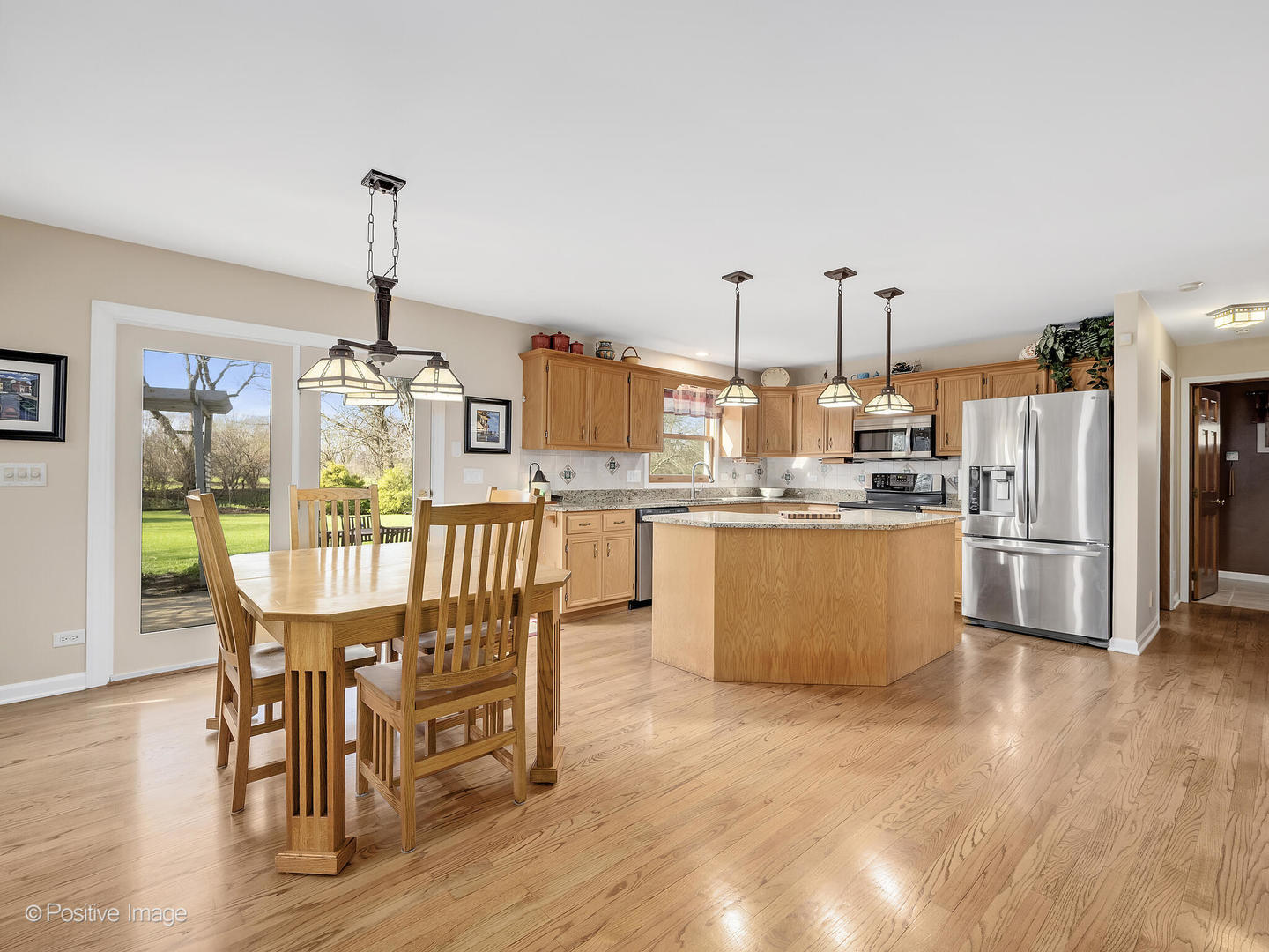 230 Plumtree Lane, West Chicago, IL 60185