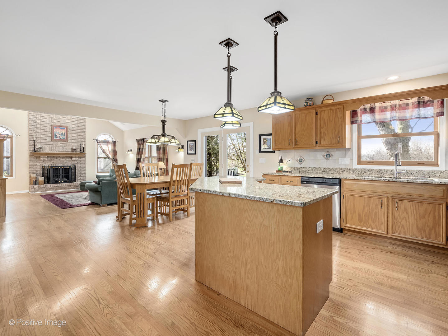 230 Plumtree Lane, West Chicago, IL 60185