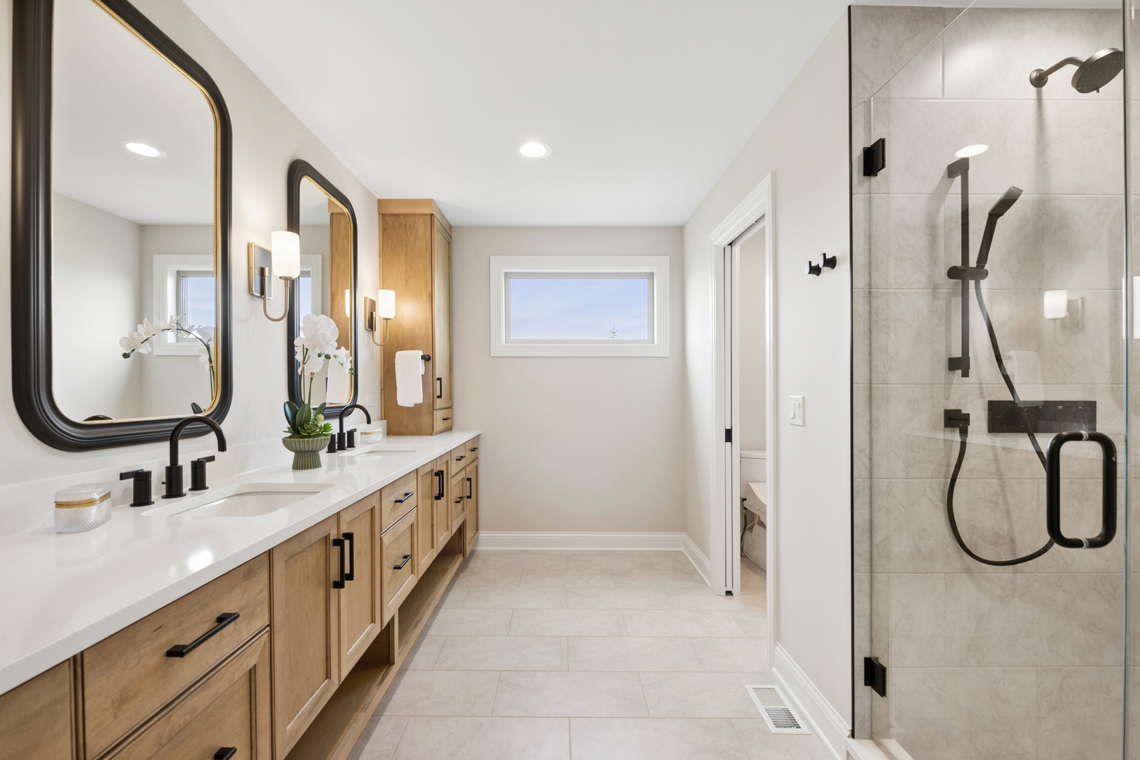 1113 Fox Wood Lane, Woodridge, IL 60517