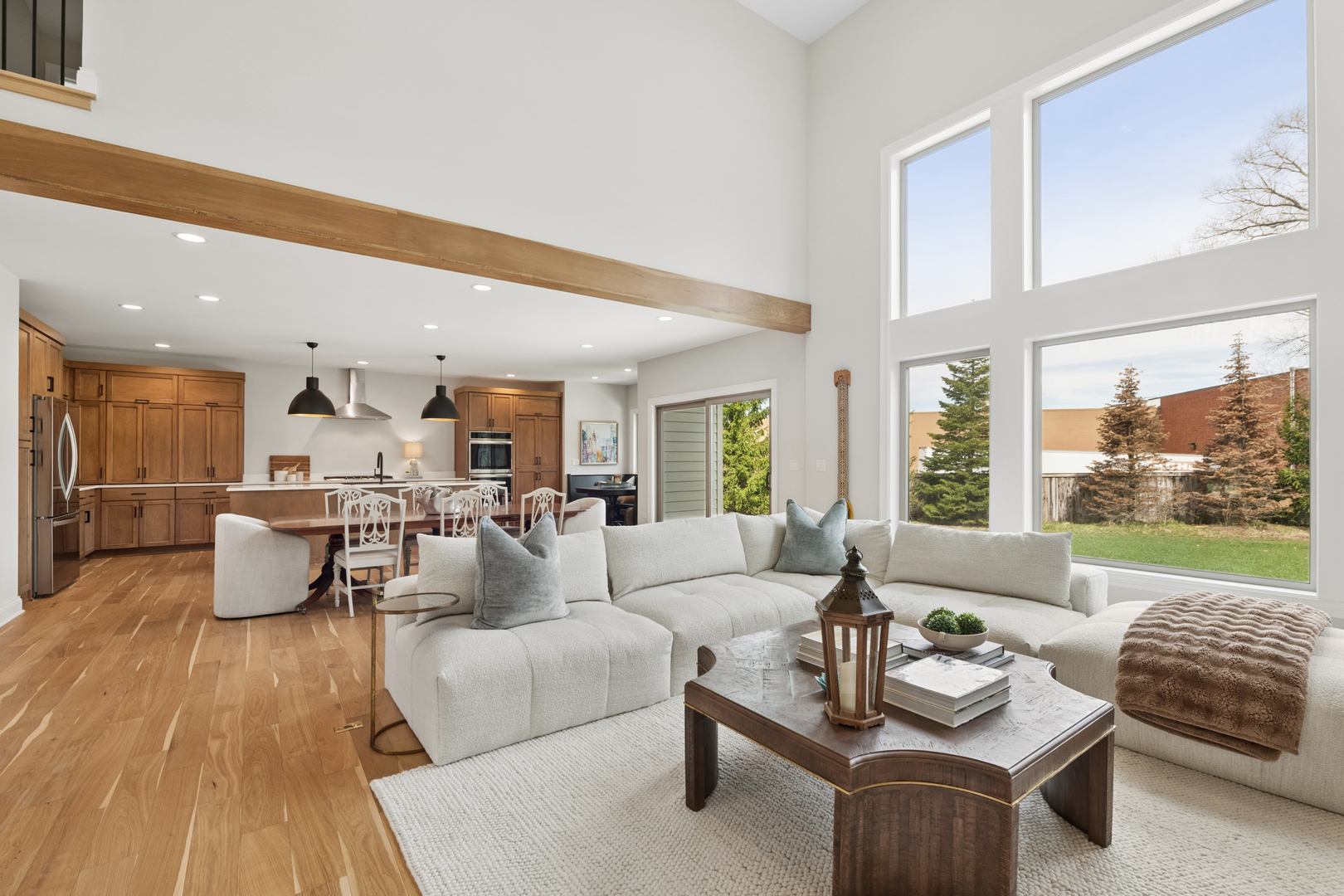 1113 Fox Wood Lane, Woodridge, IL 60517