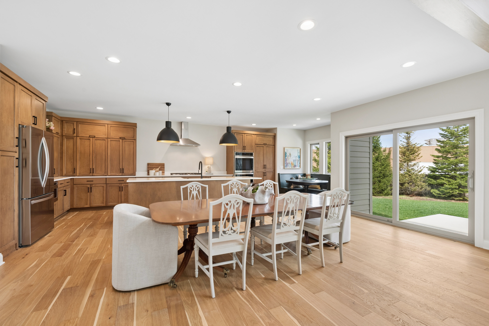 1113 Fox Wood Lane, Woodridge, IL 60517