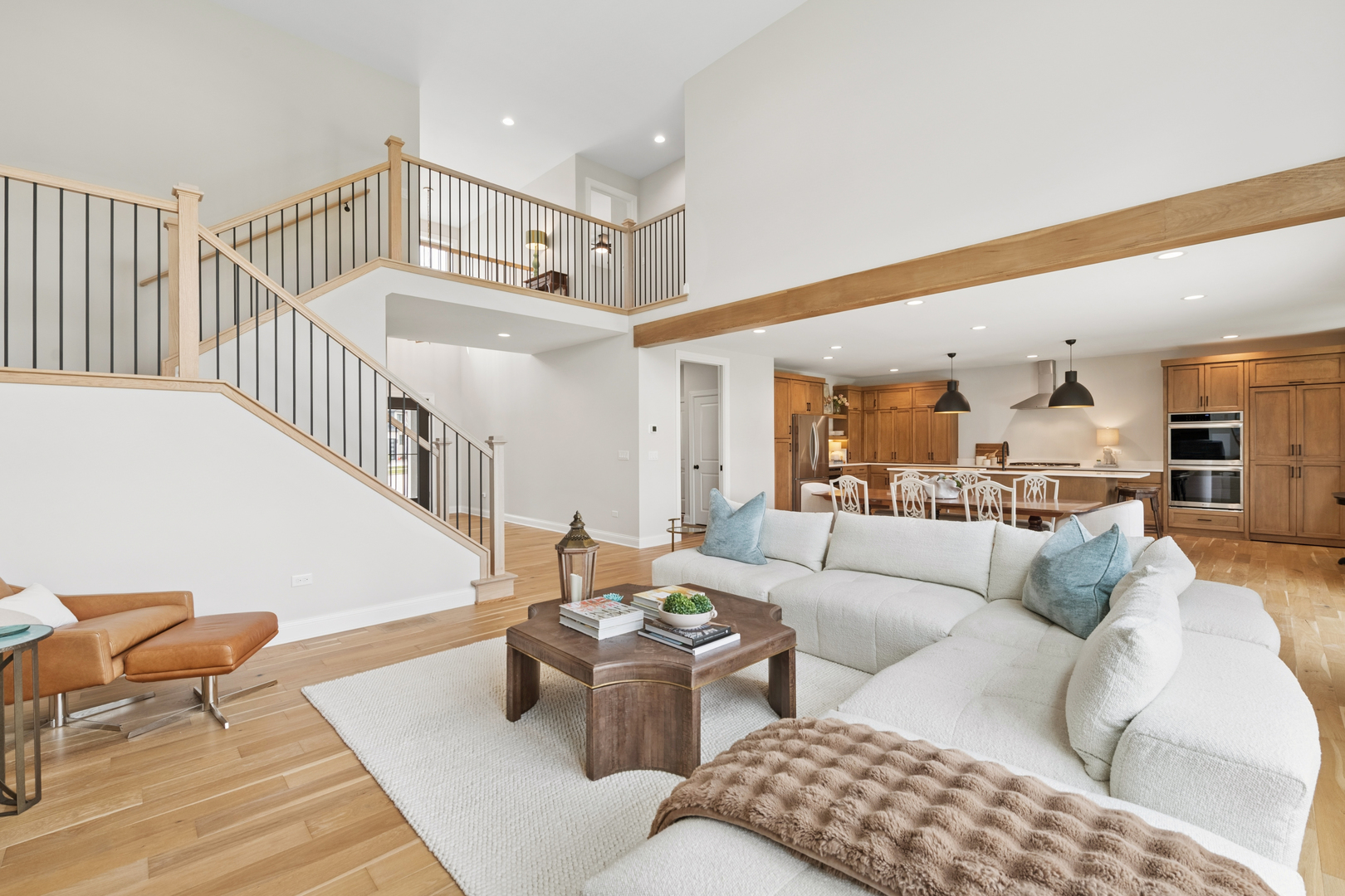 1113 Fox Wood Lane, Woodridge, IL 60517