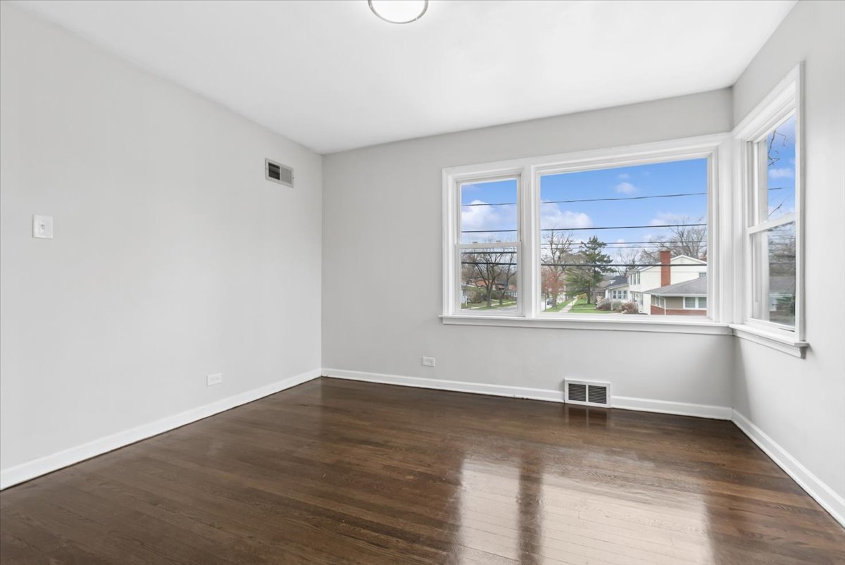 17917 Ashland Avenue, Homewood, IL 60430