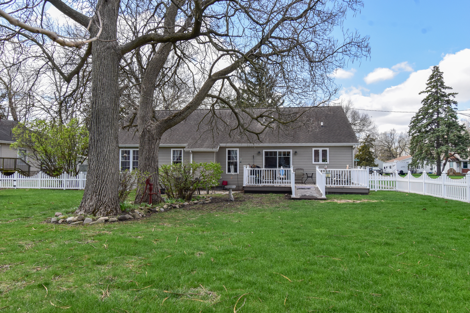 401 E Vermillion Street, Odell, IL 60460