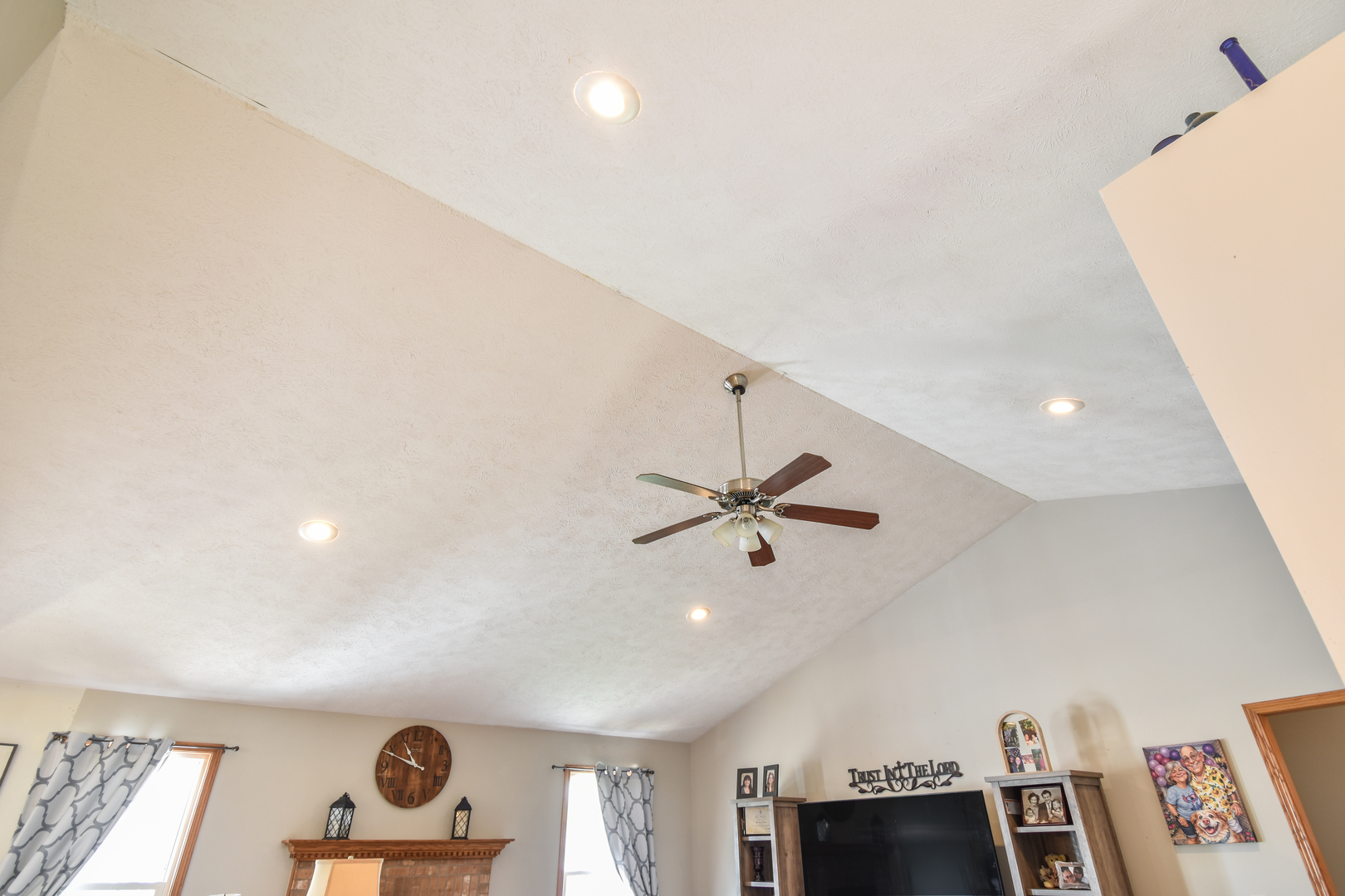 401 E Vermillion Street, Odell, IL 60460