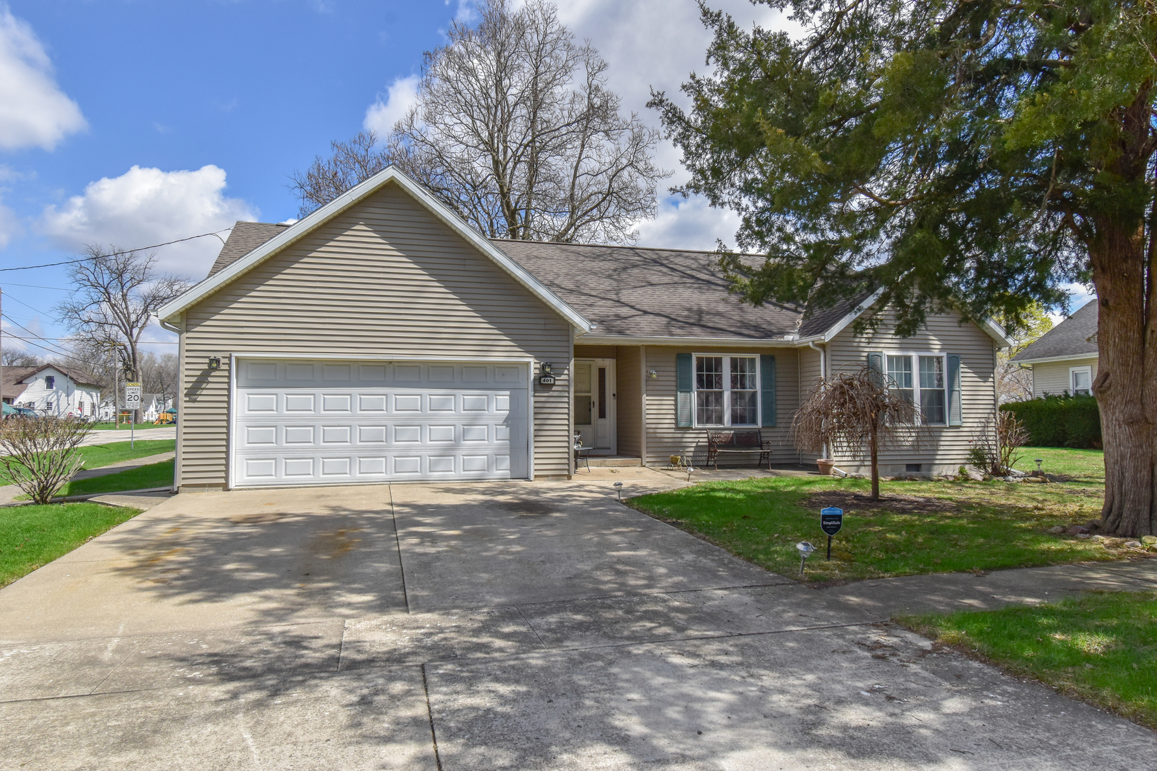 401 E Vermillion Street, Odell, IL 60460