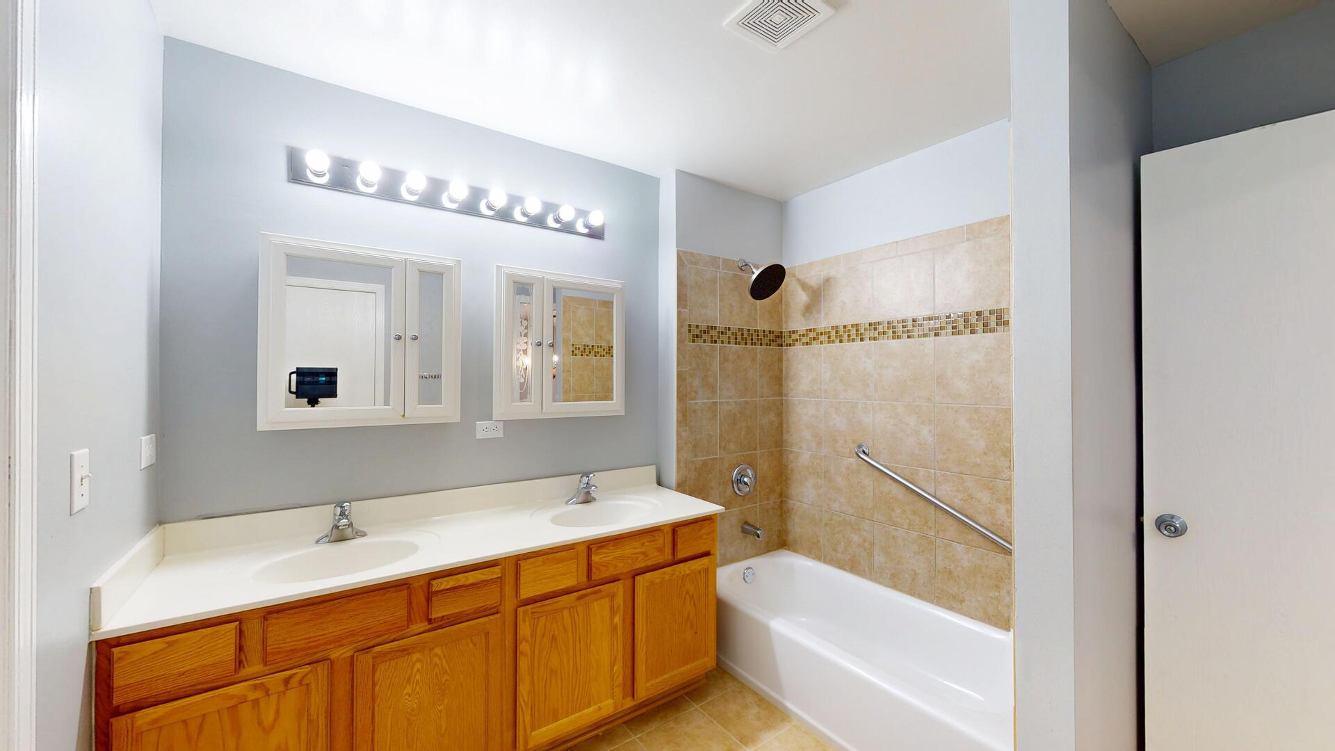 189 Key Largo Drive, Romeoville, IL 60446