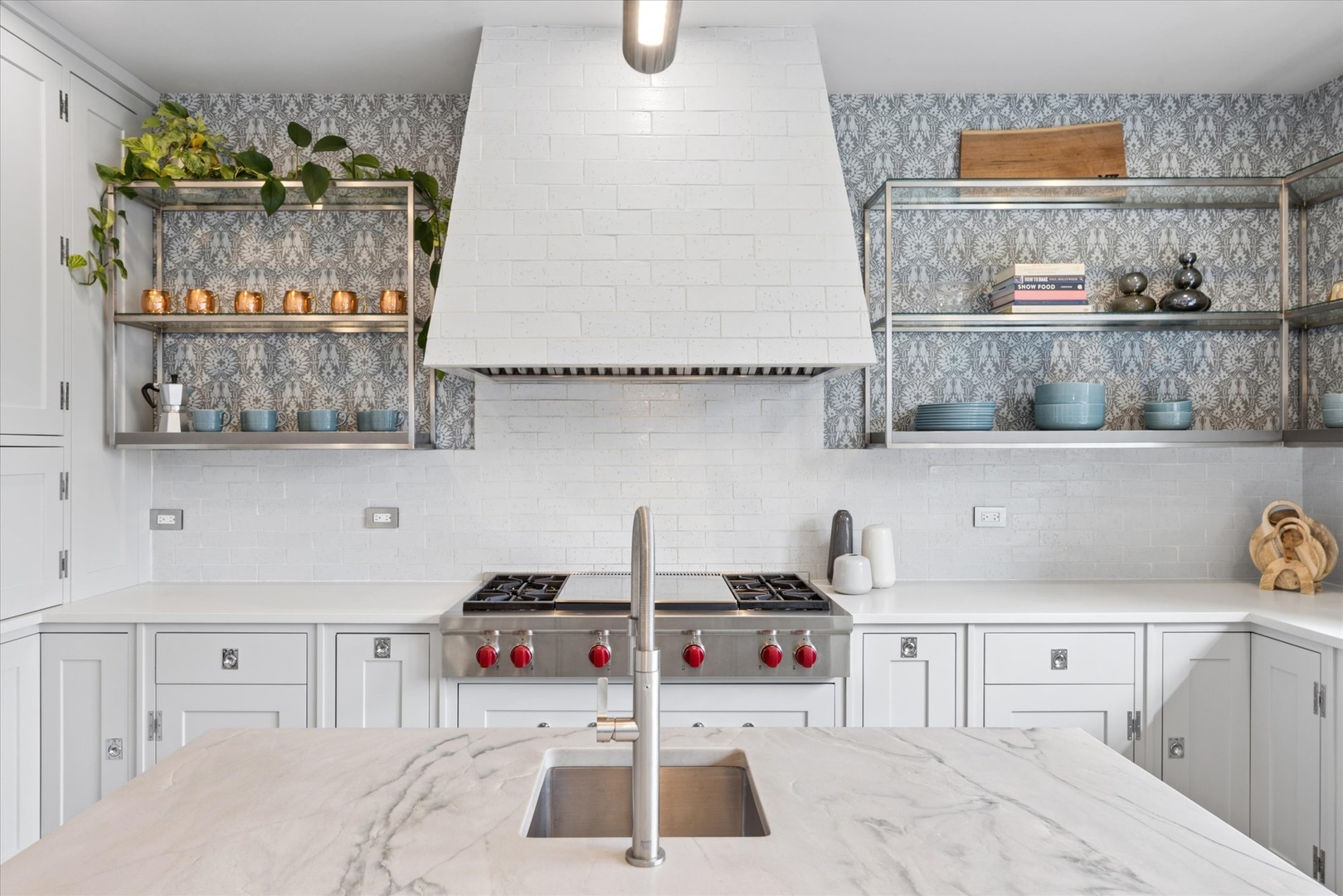 617 S Garfield Street, Hinsdale, IL 60521