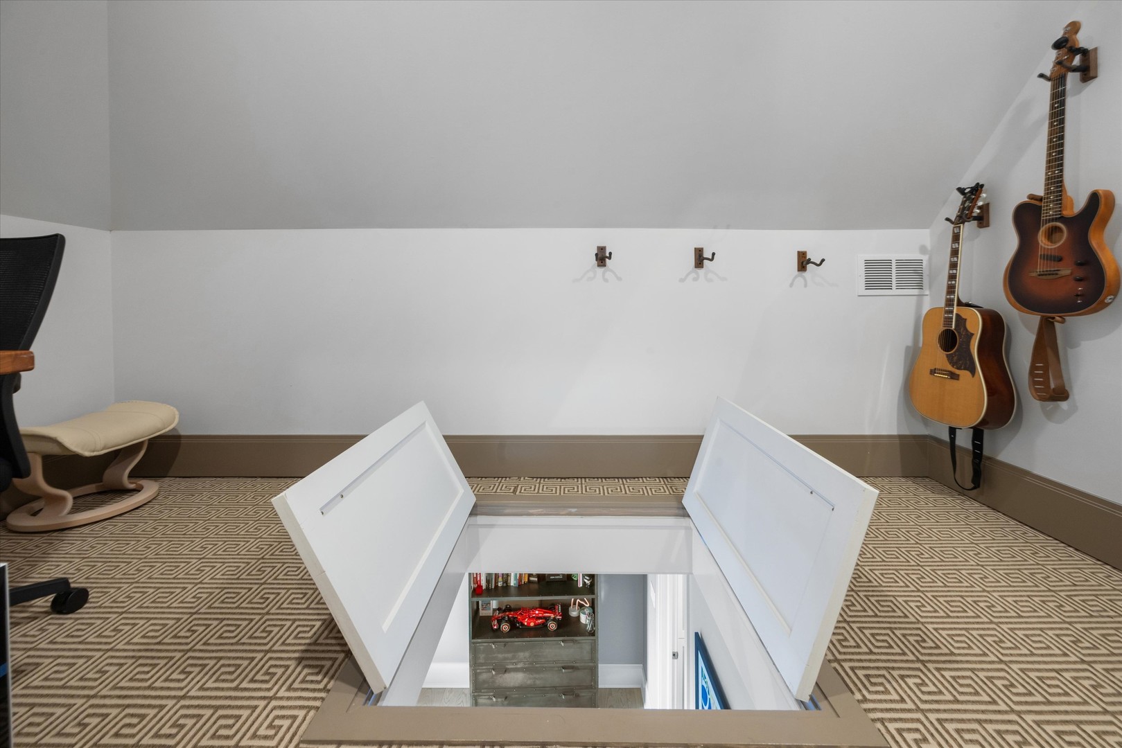 617 S Garfield Street, Hinsdale, IL 60521