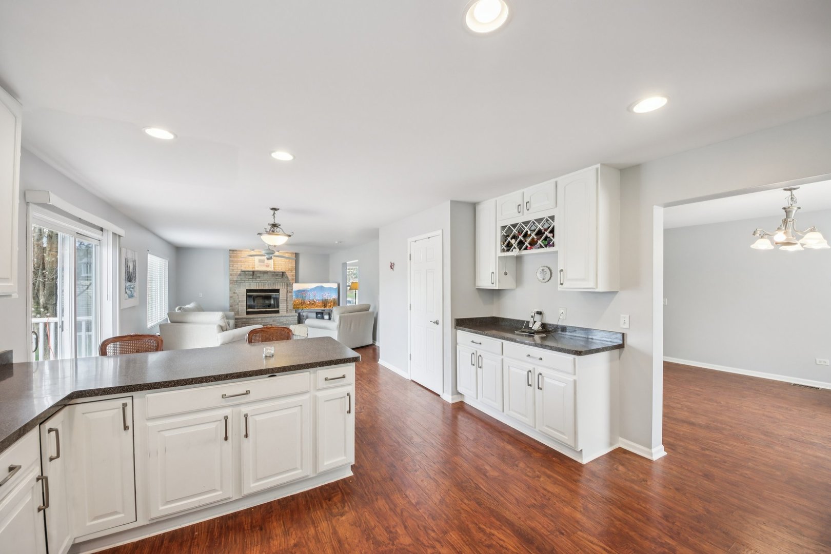 25241 W Entrance Drive, Lake Villa, IL 60046