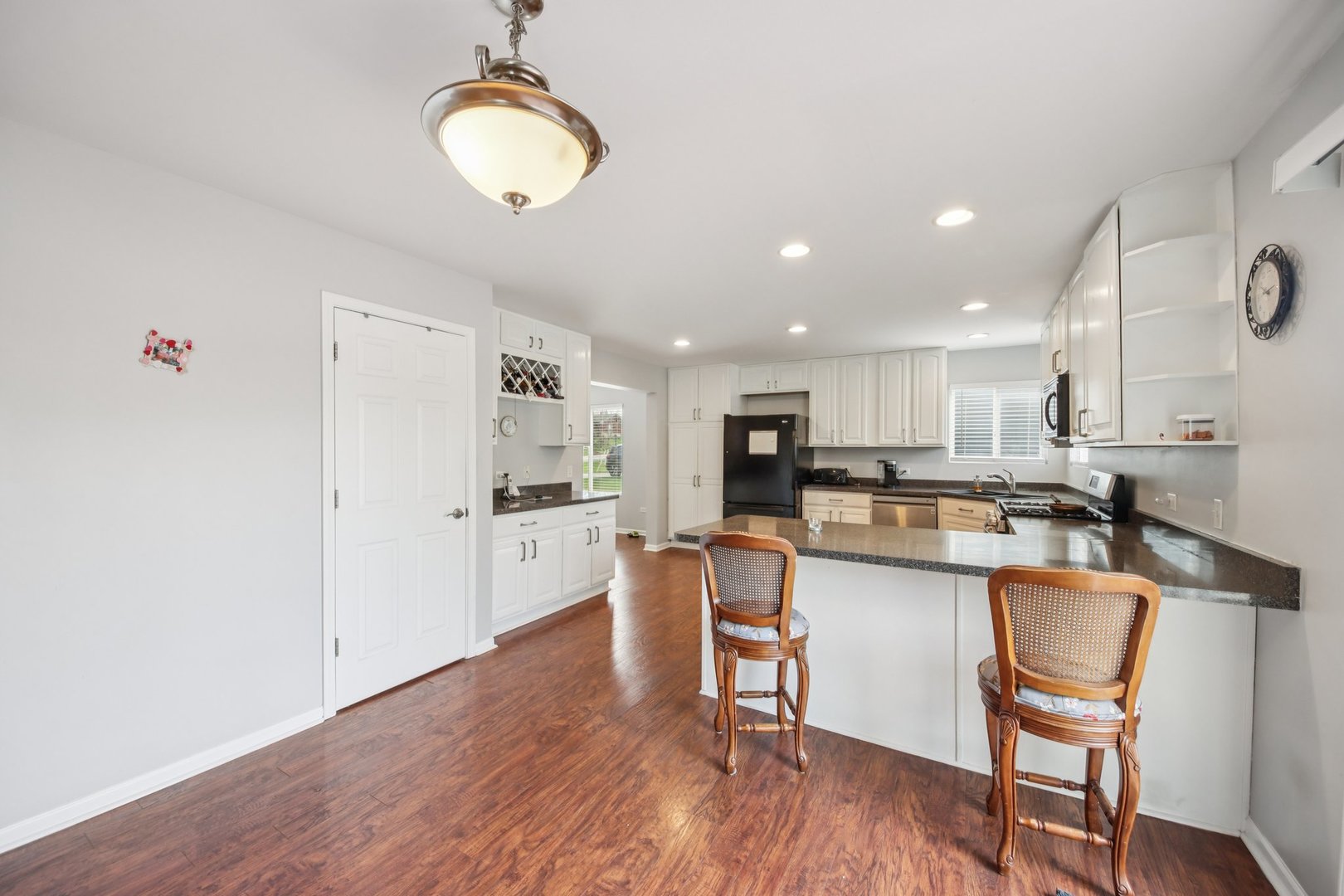 25241 W Entrance Drive, Lake Villa, IL 60046