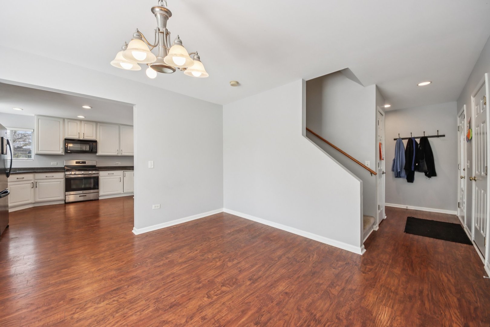 25241 W Entrance Drive, Lake Villa, IL 60046