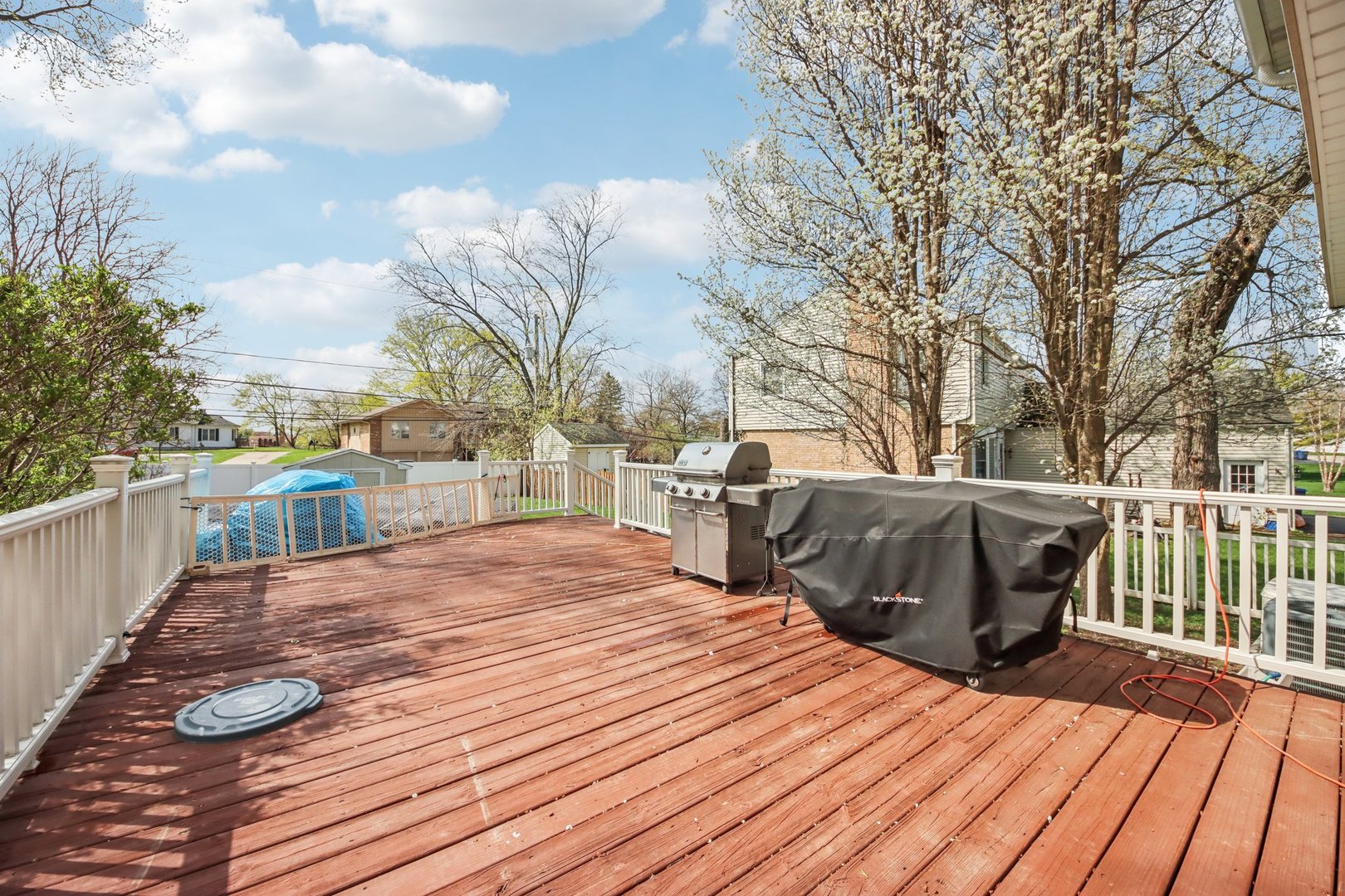 25241 W Entrance Drive, Lake Villa, IL 60046