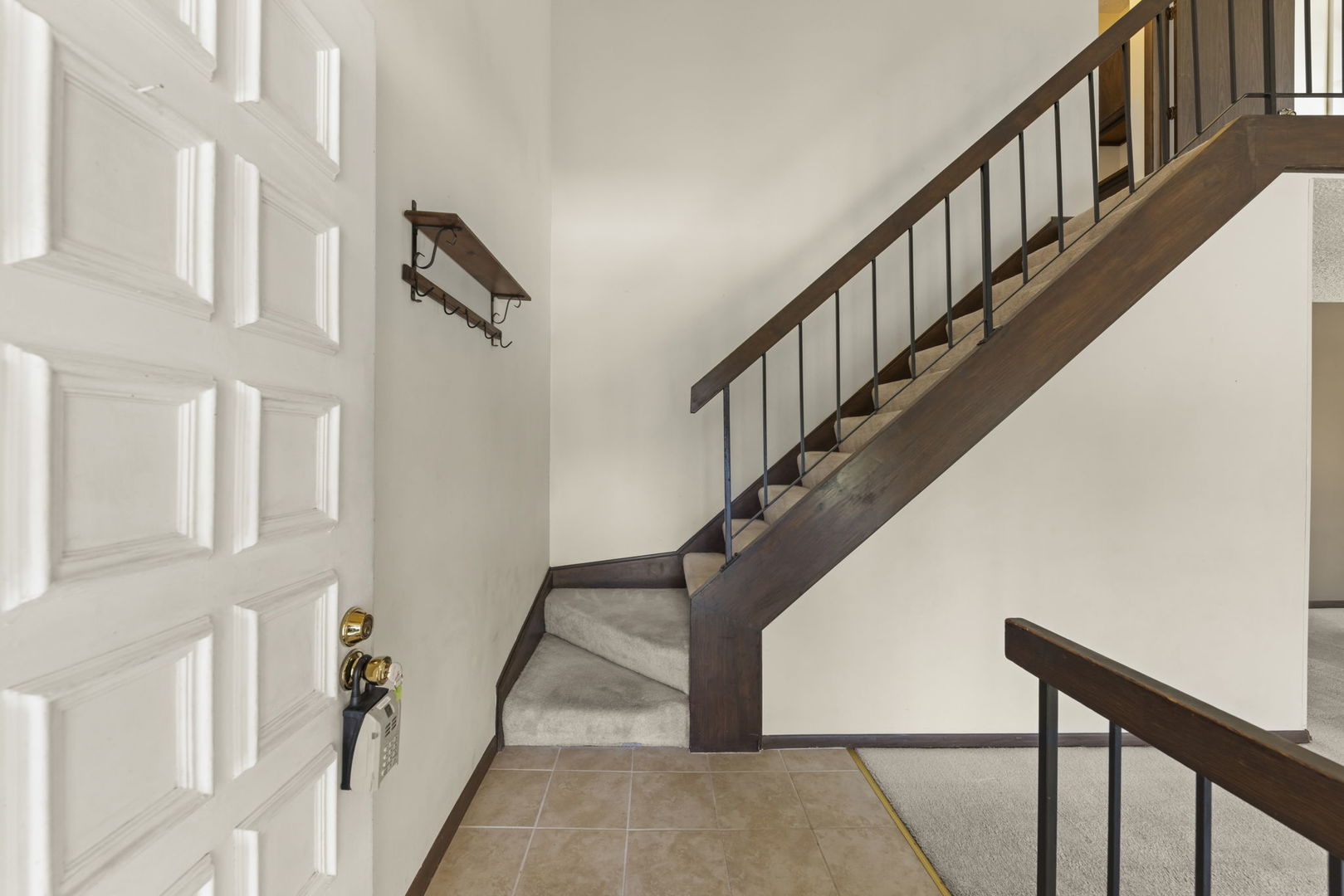 30W050 Mulberry Court, Warrenville, IL 60555