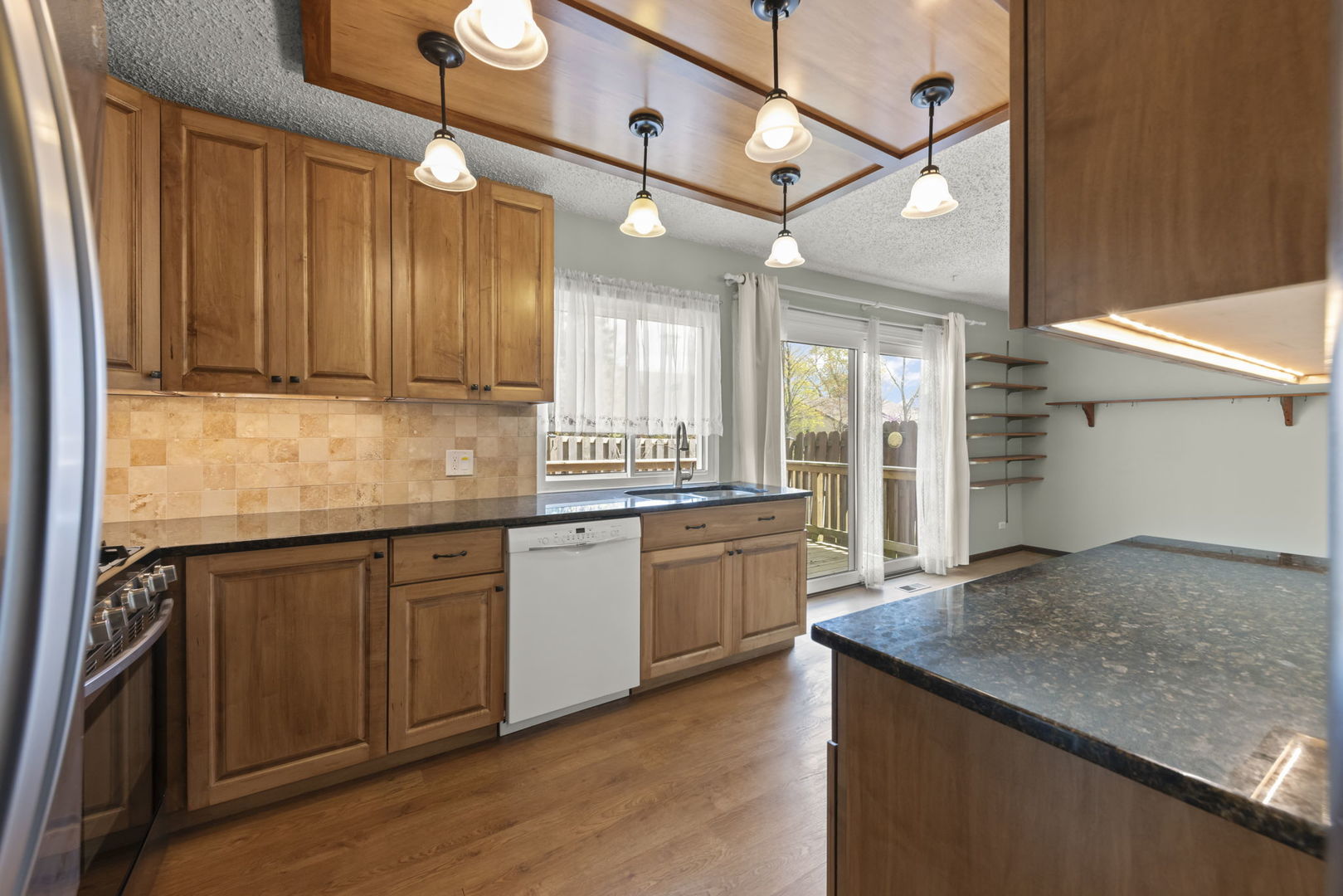 30W050 Mulberry Court, Warrenville, IL 60555