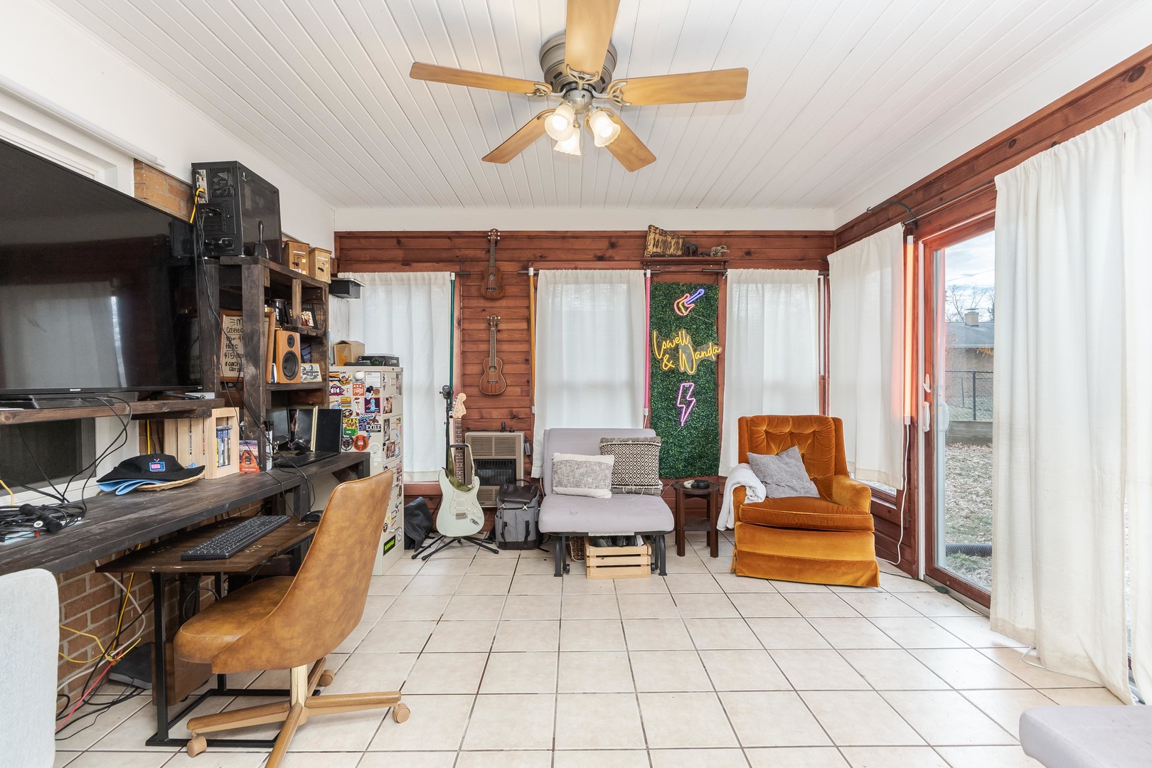 1903 Croxton Avenue, Bloomington, IL 61701