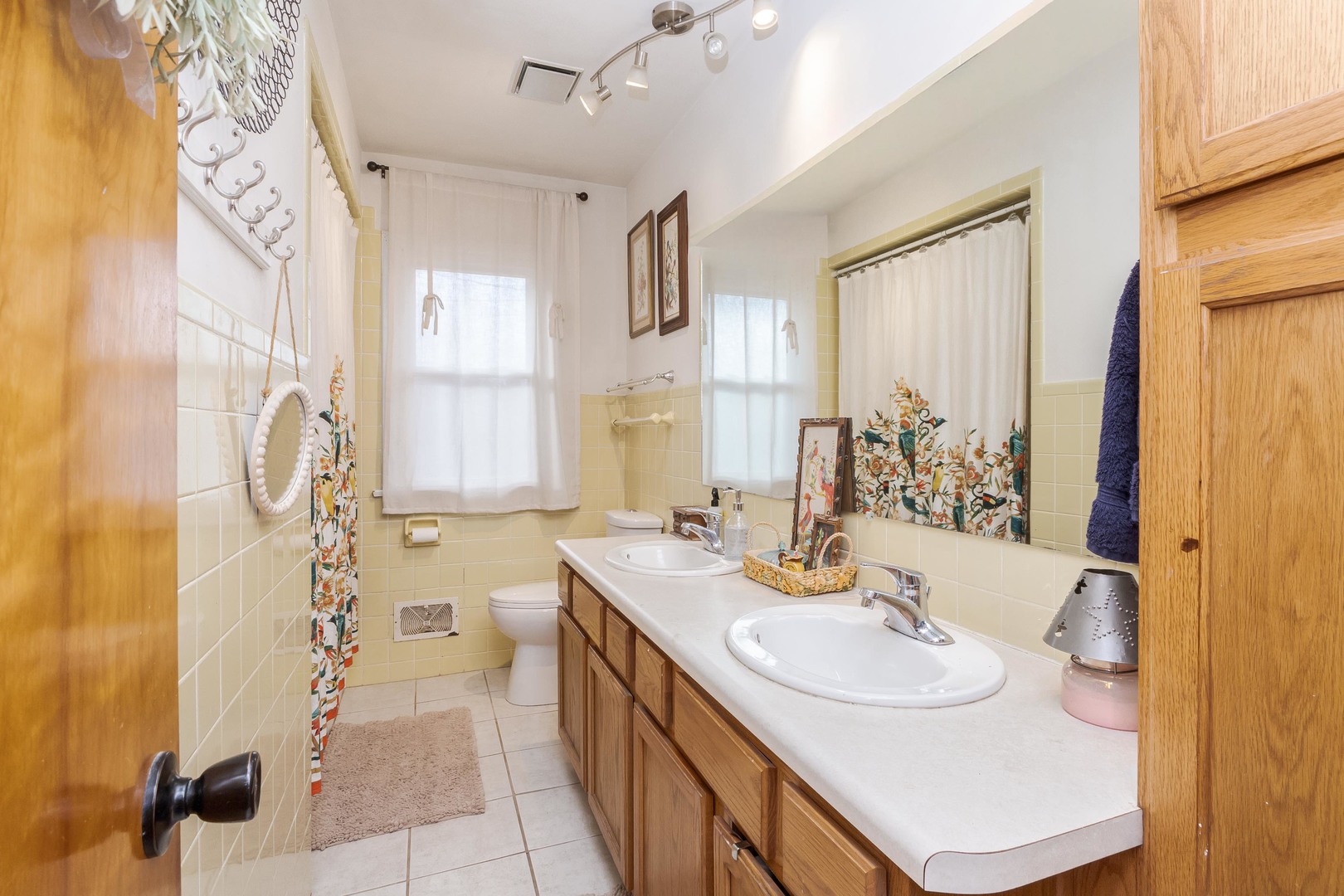 1903 Croxton Avenue, Bloomington, IL 61701