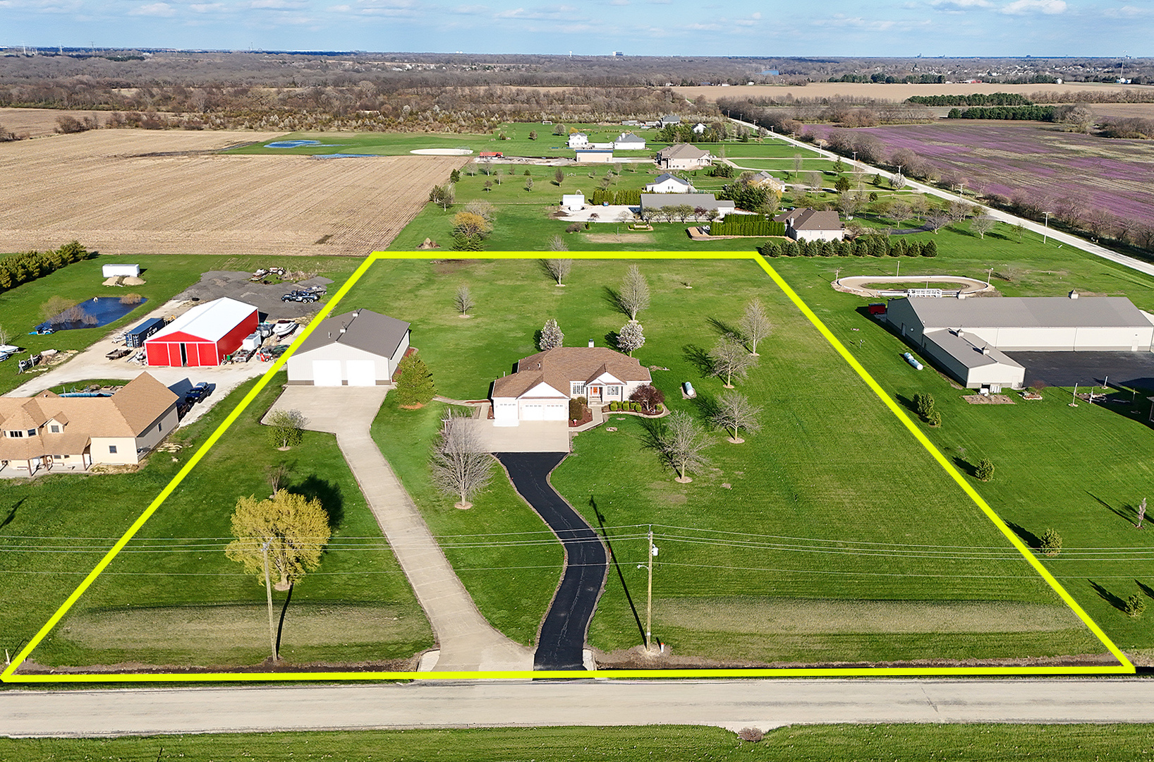 3095 N 5000W Road, Kankakee, IL 60901