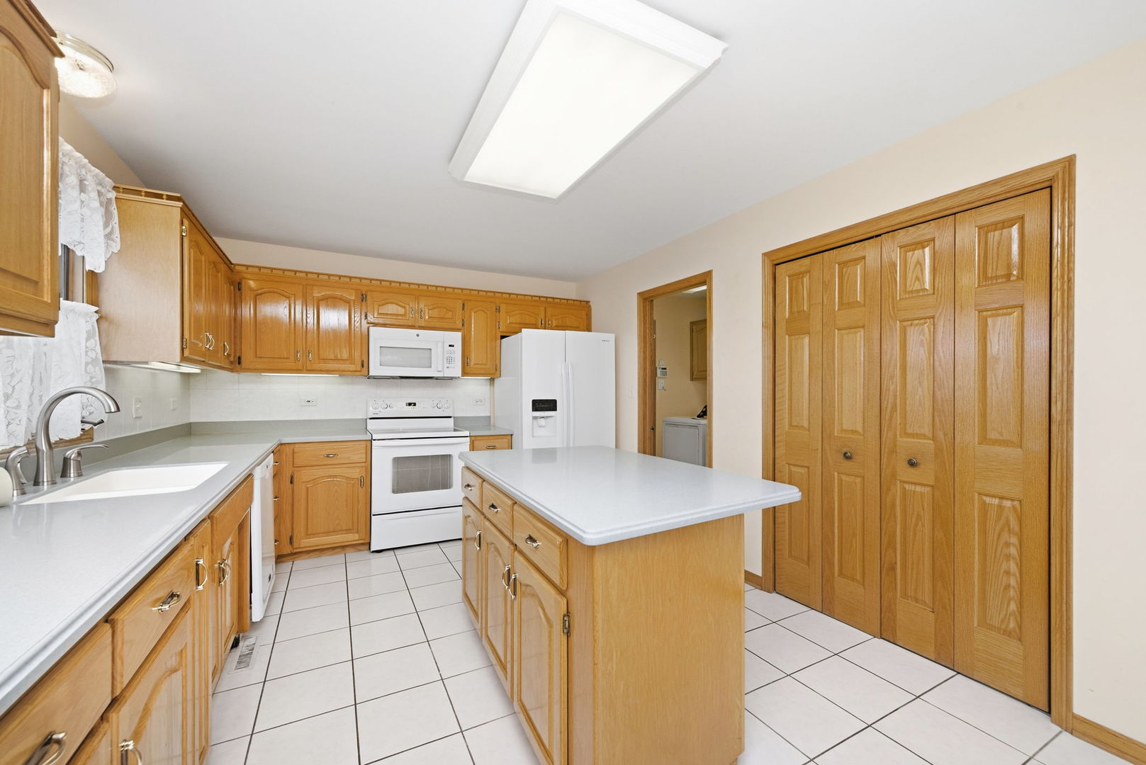 7746 Northfield Lane, Tinley Park, IL 60487