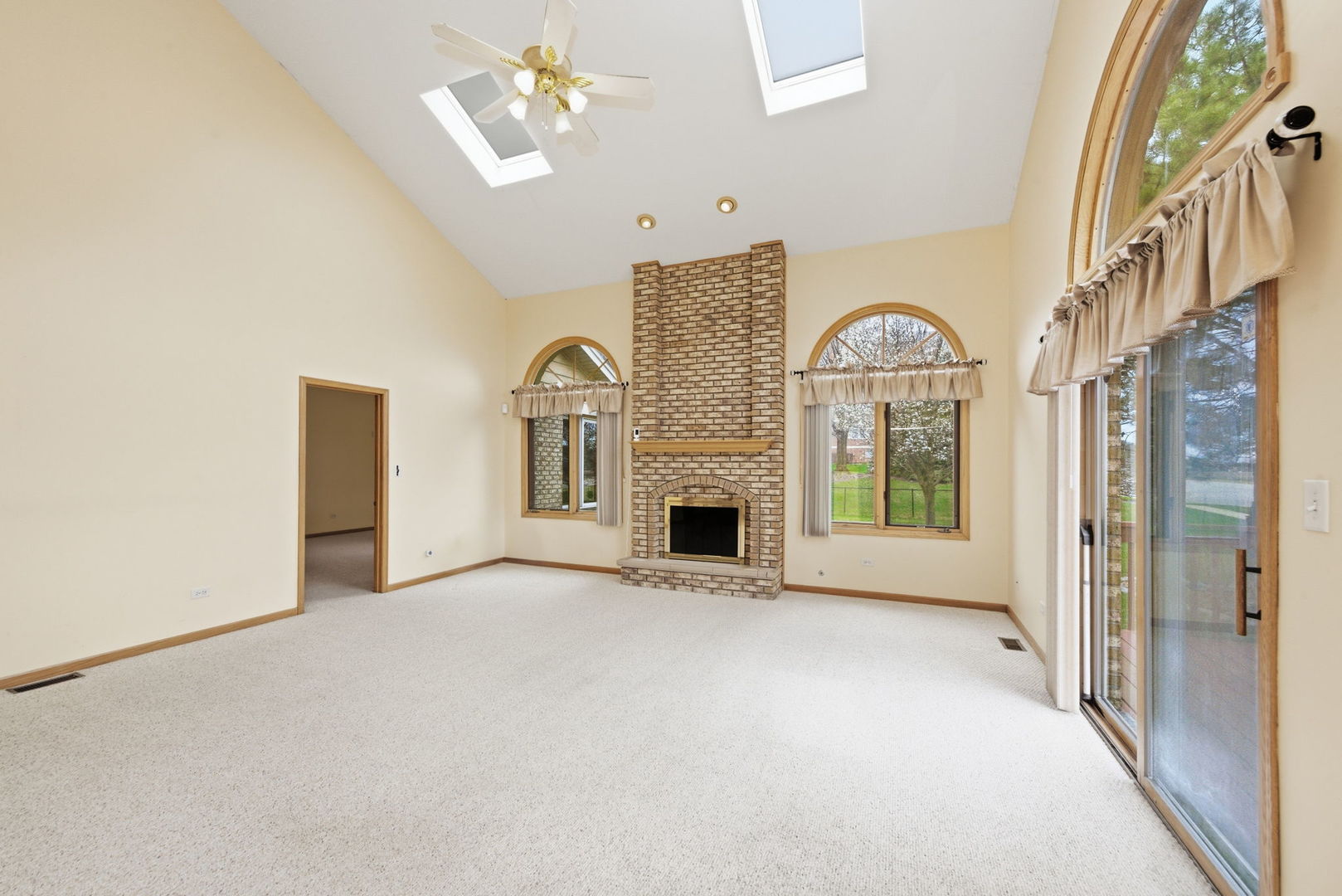 7746 Northfield Lane, Tinley Park, IL 60487