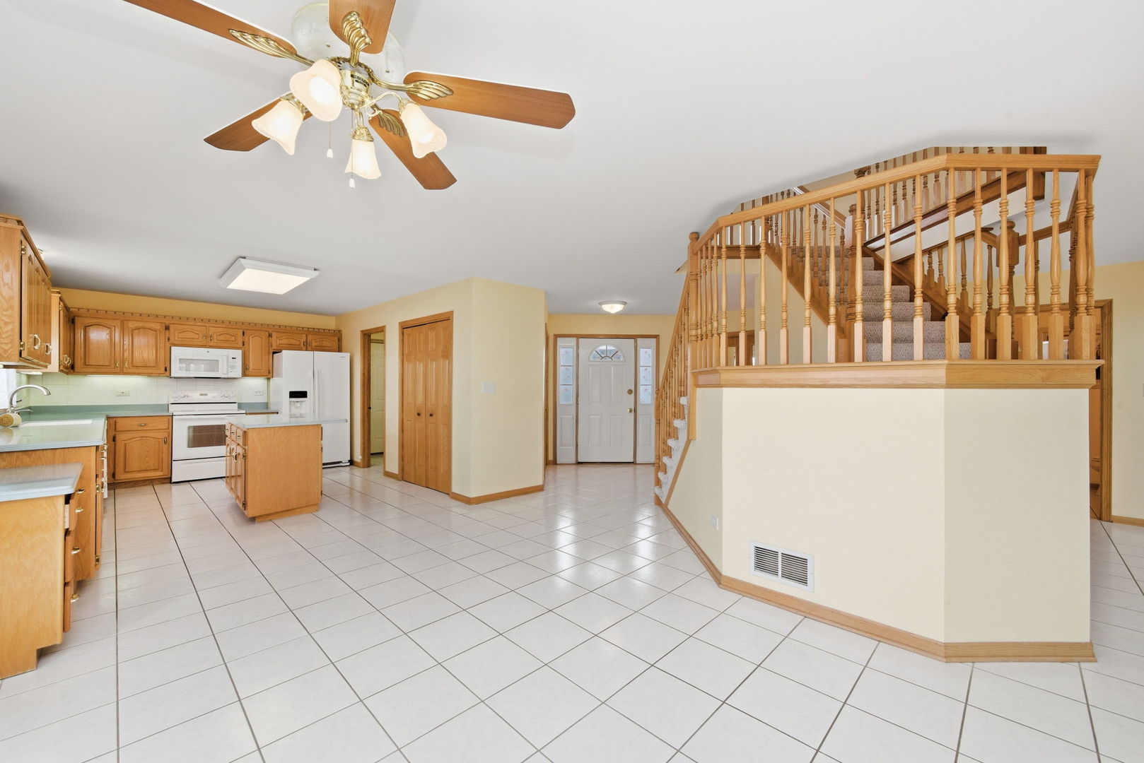 7746 Northfield Lane, Tinley Park, IL 60487