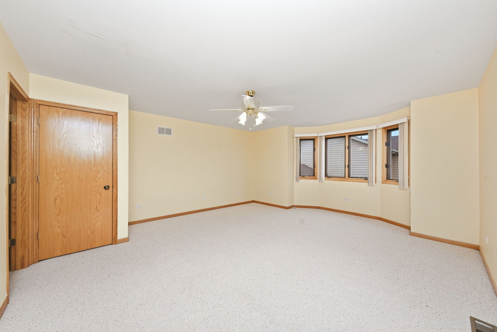 7746 Northfield Lane, Tinley Park, IL 60487