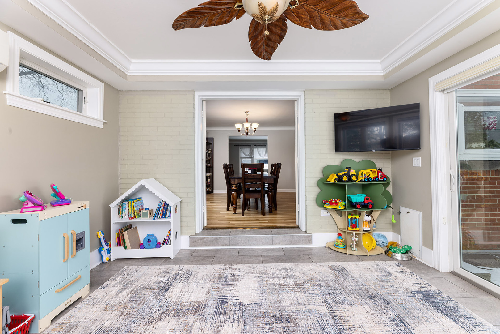 259 Cornell Avenue, Des Plaines, IL 60016