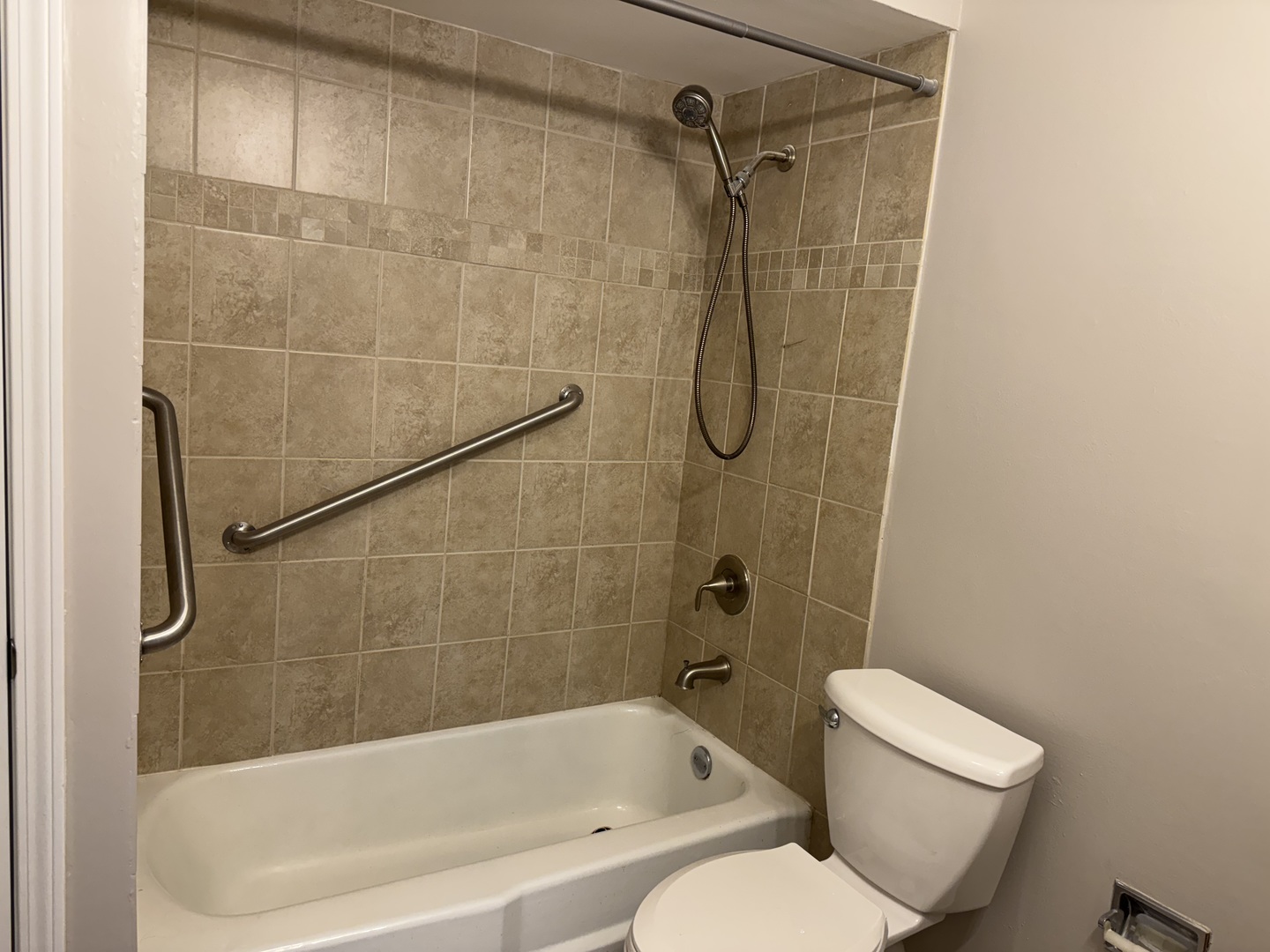 7033 99th Street #2-E, Chicago Ridge, IL 60415