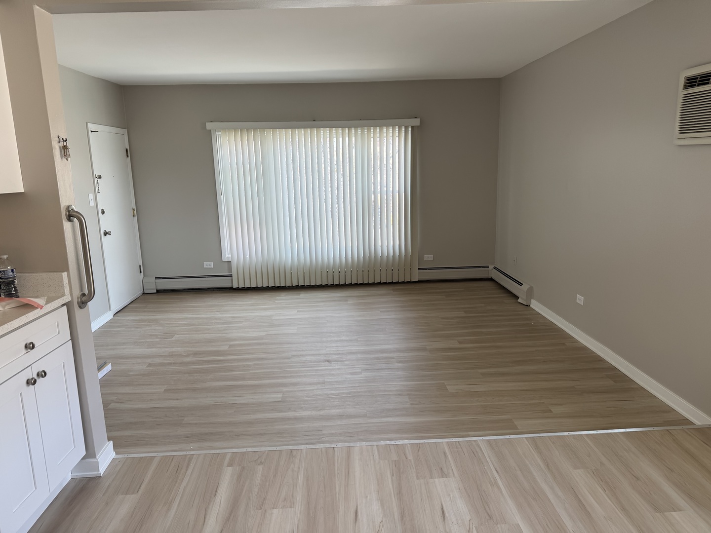 7033 99th Street #2-E, Chicago Ridge, IL 60415