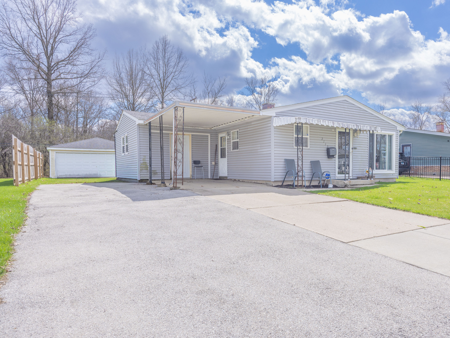 2112 BELMONT Avenue, Joliet, IL 60432