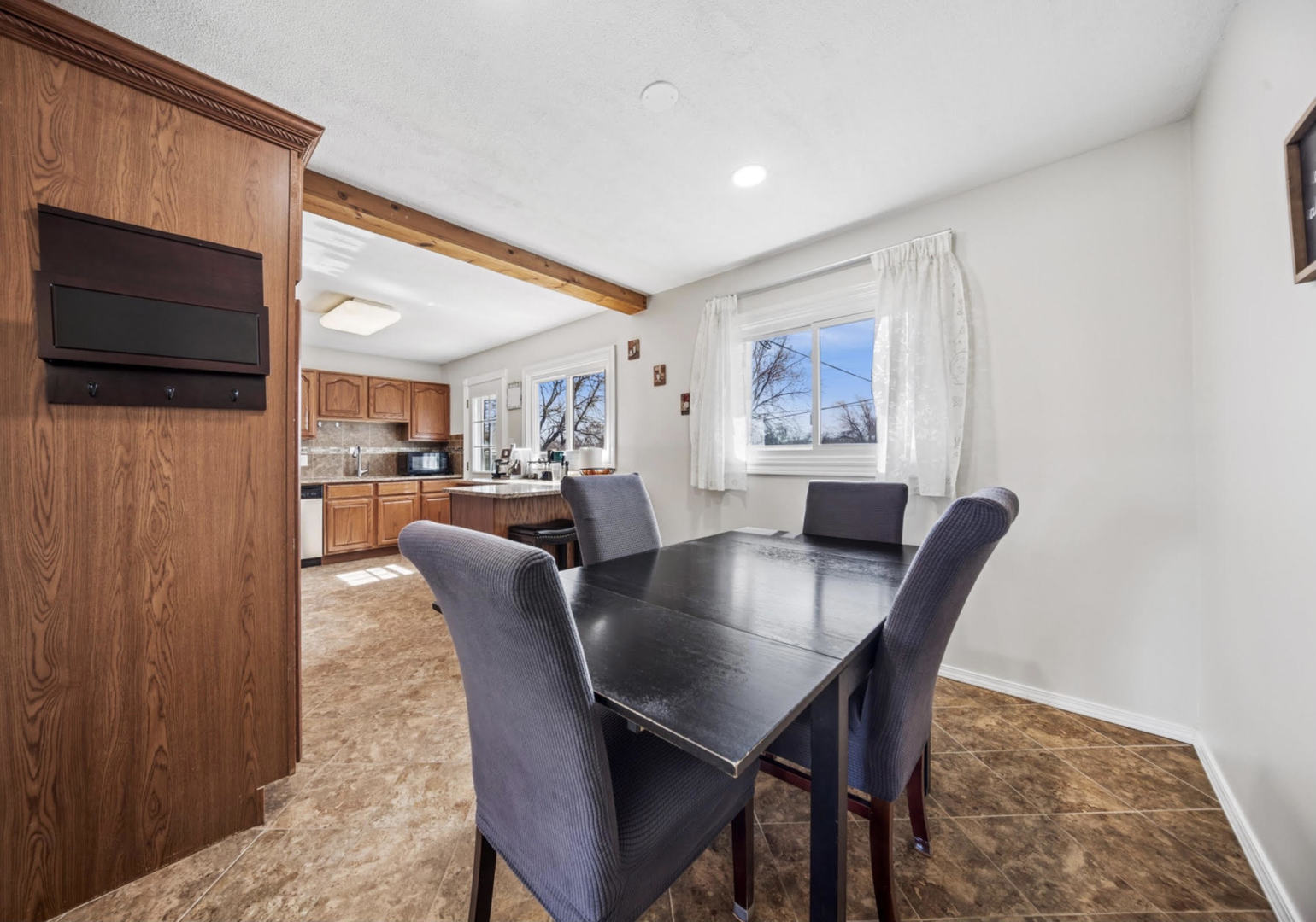 1660 JEFFERSON Road, Hoffman Estates, IL 60169