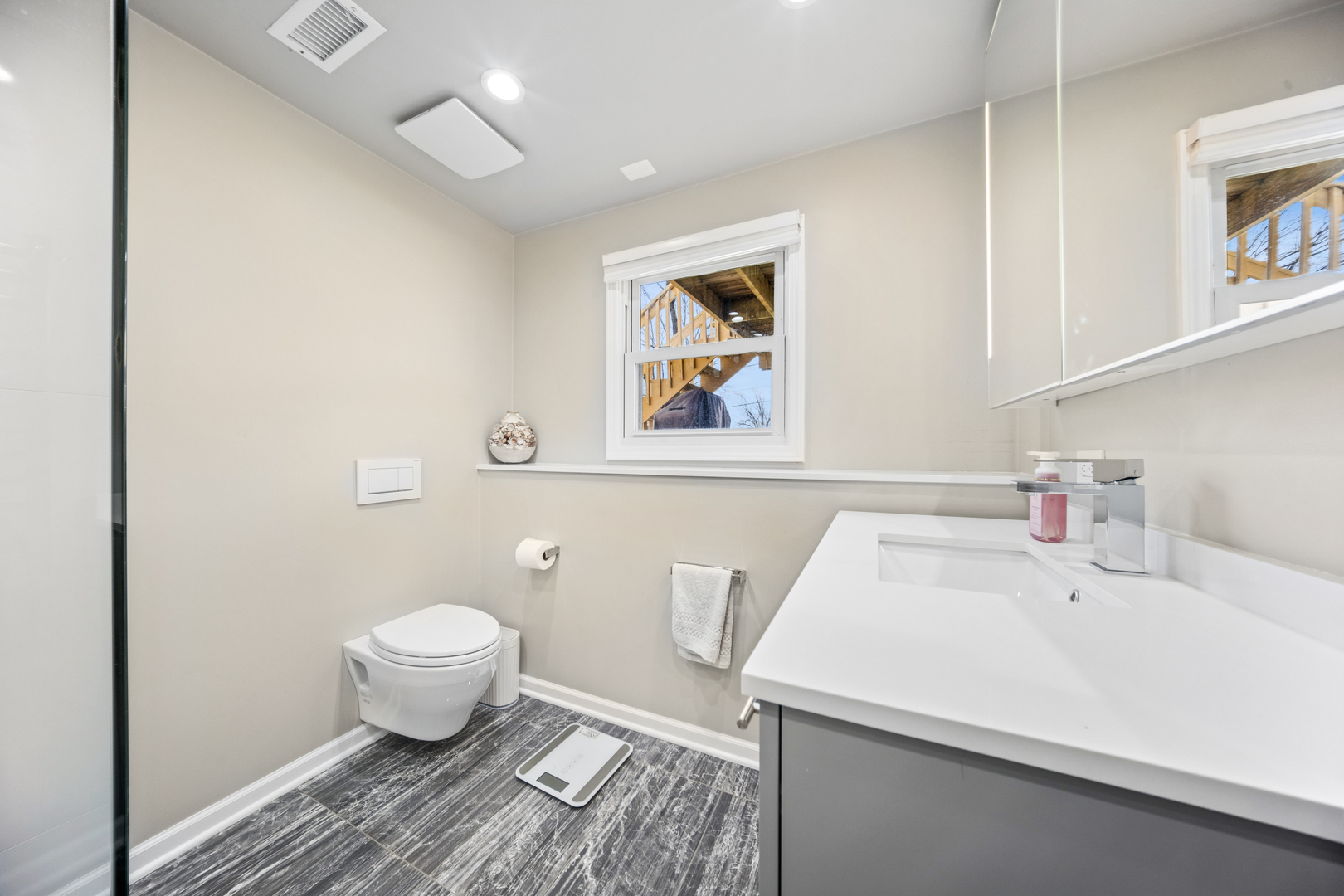 1660 JEFFERSON Road, Hoffman Estates, IL 60169