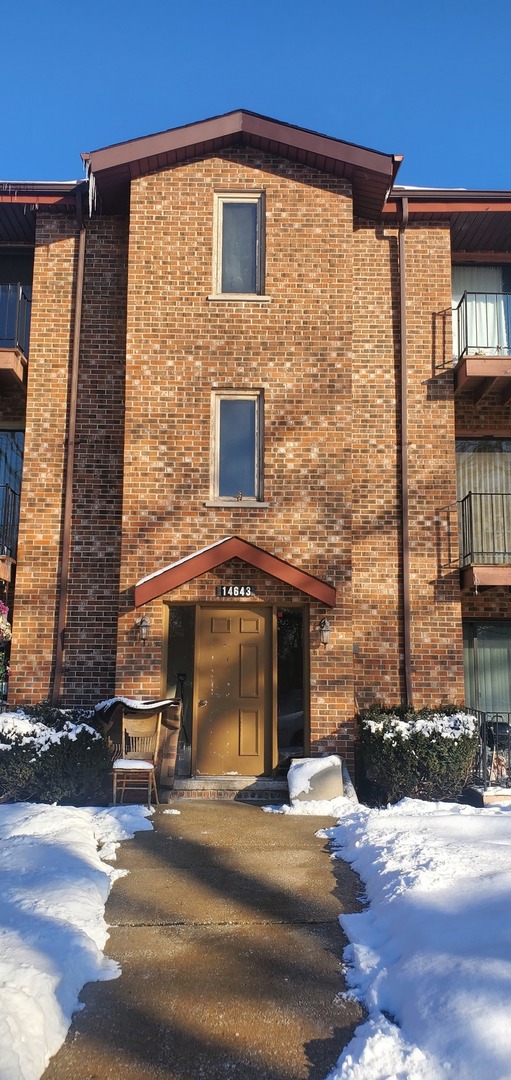 14643 Lamon Avenue #2B, Midlothian, IL 60445