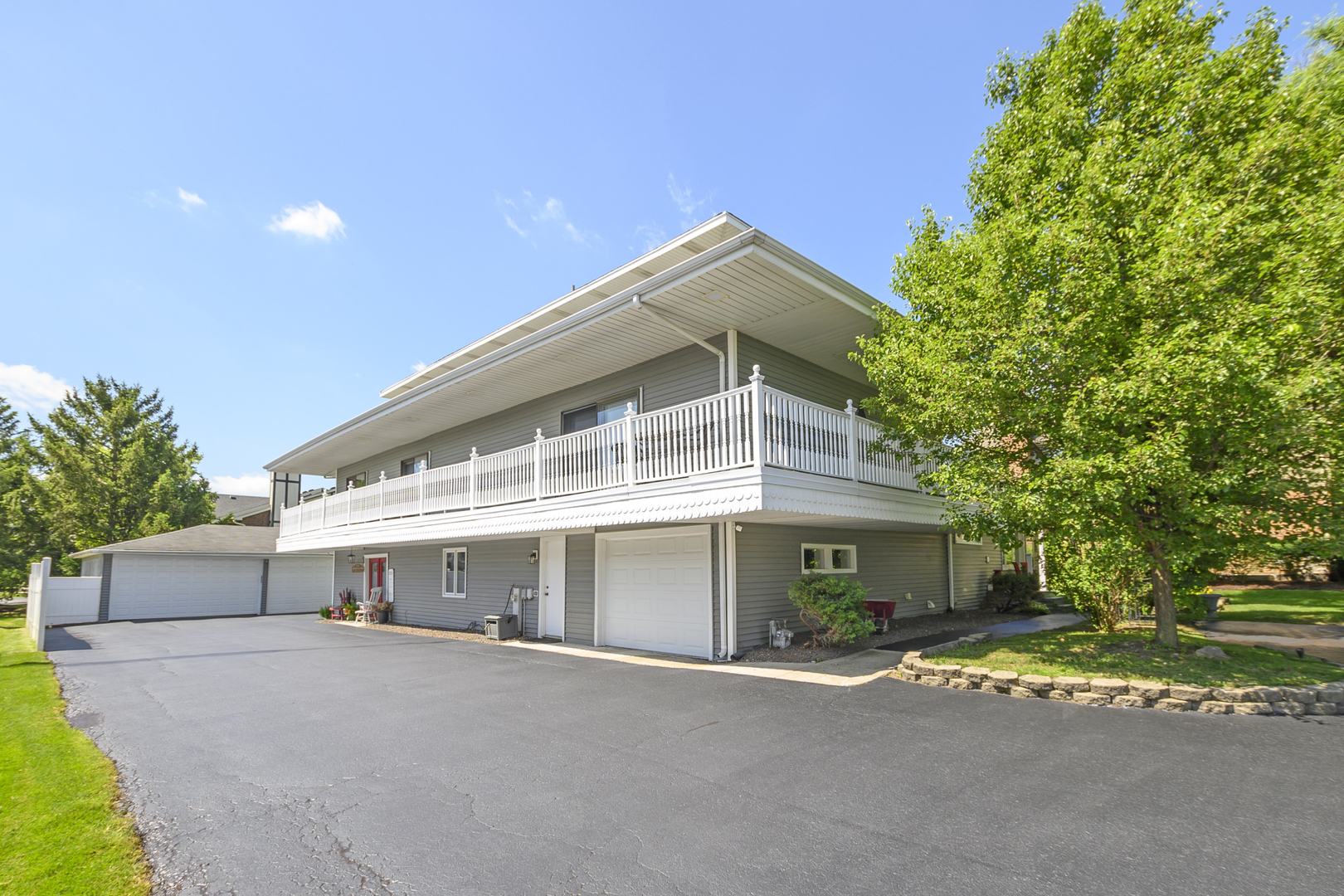 9201 175th Street, Tinley Park, IL 60487