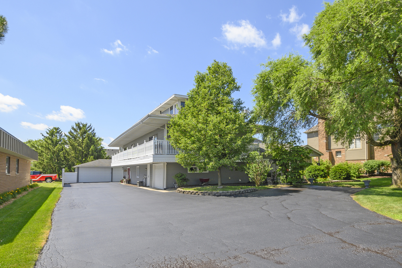 9201 175th Street, Tinley Park, IL 60487