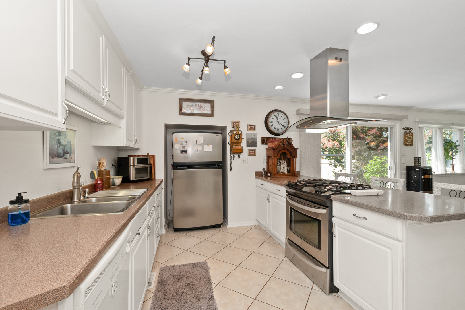 9201 175th Street, Tinley Park, IL 60487