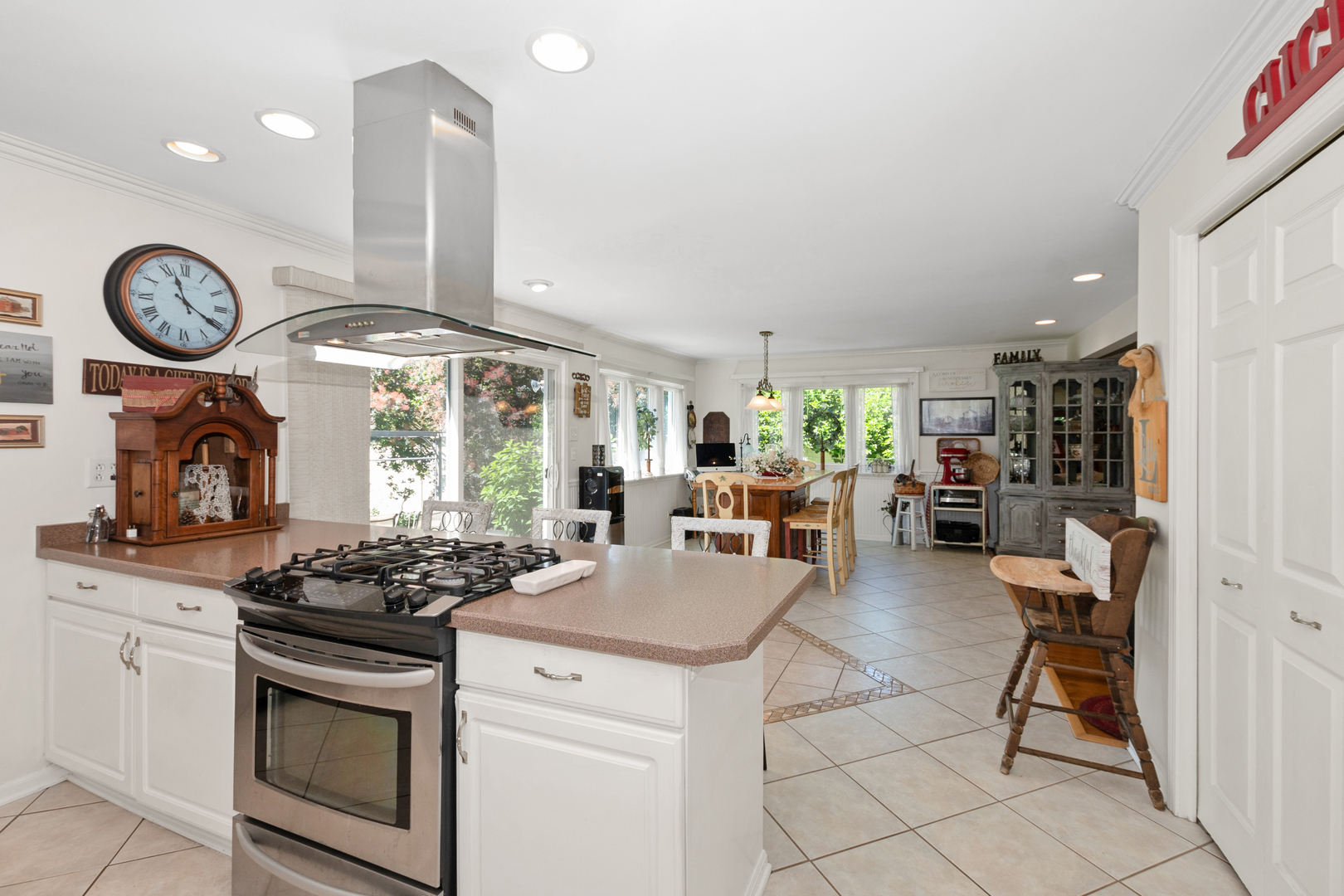 9201 175th Street, Tinley Park, IL 60487