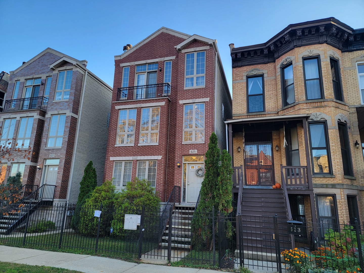 525 E Bowen Avenue #1, Chicago, IL 60653