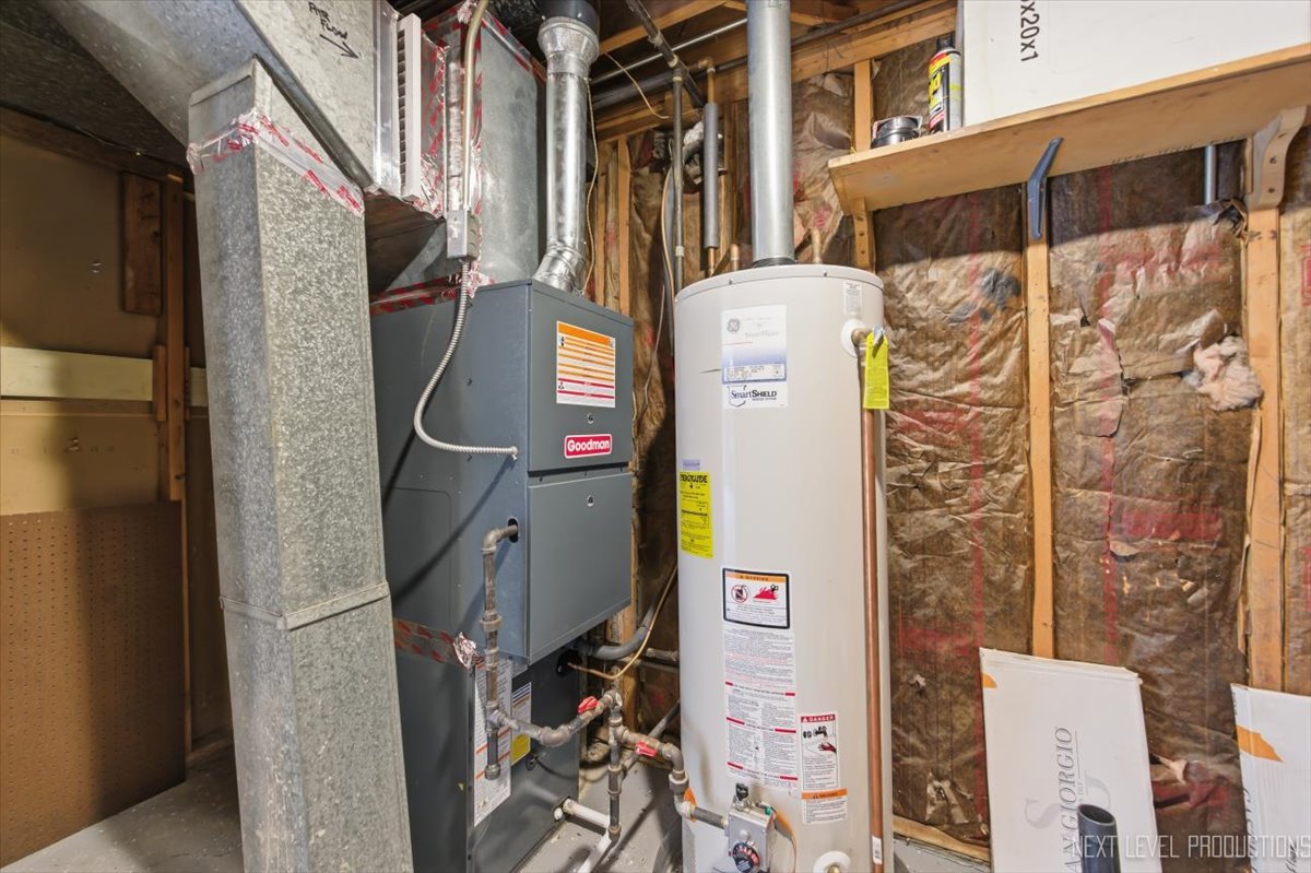 2S067 Beaumont Lane, Lombard, IL 60148