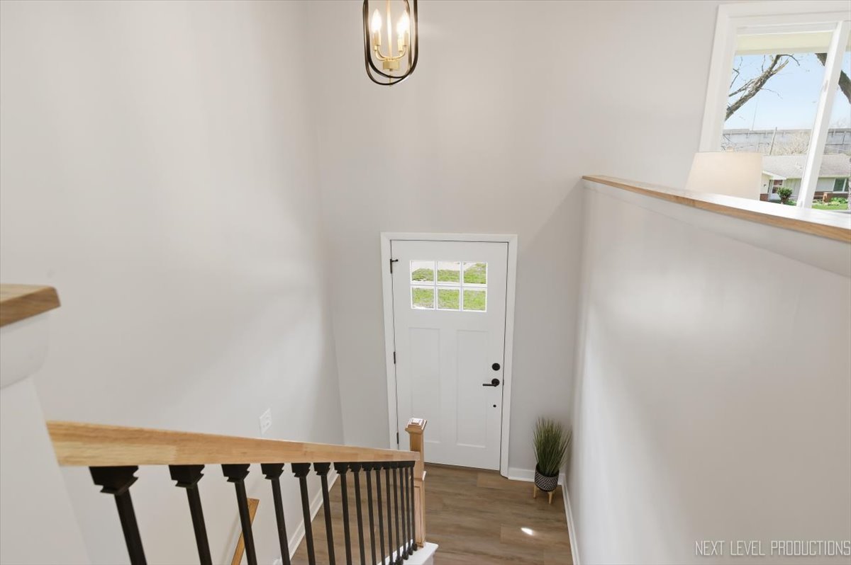 2S067 Beaumont Lane, Lombard, IL 60148