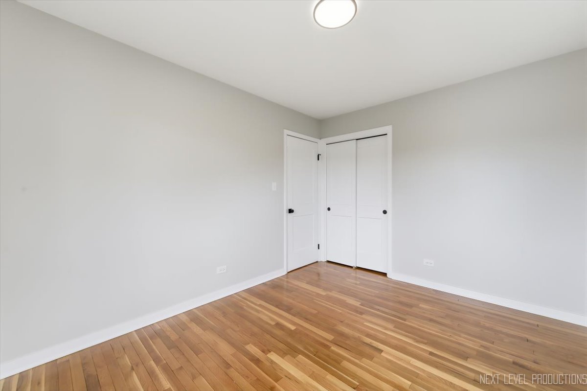 2S067 Beaumont Lane, Lombard, IL 60148