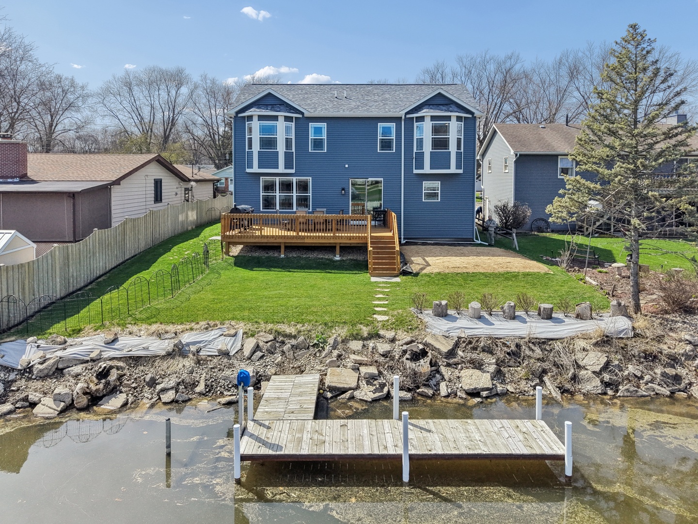 606 McHenry Avenue, McHenry, IL 60050