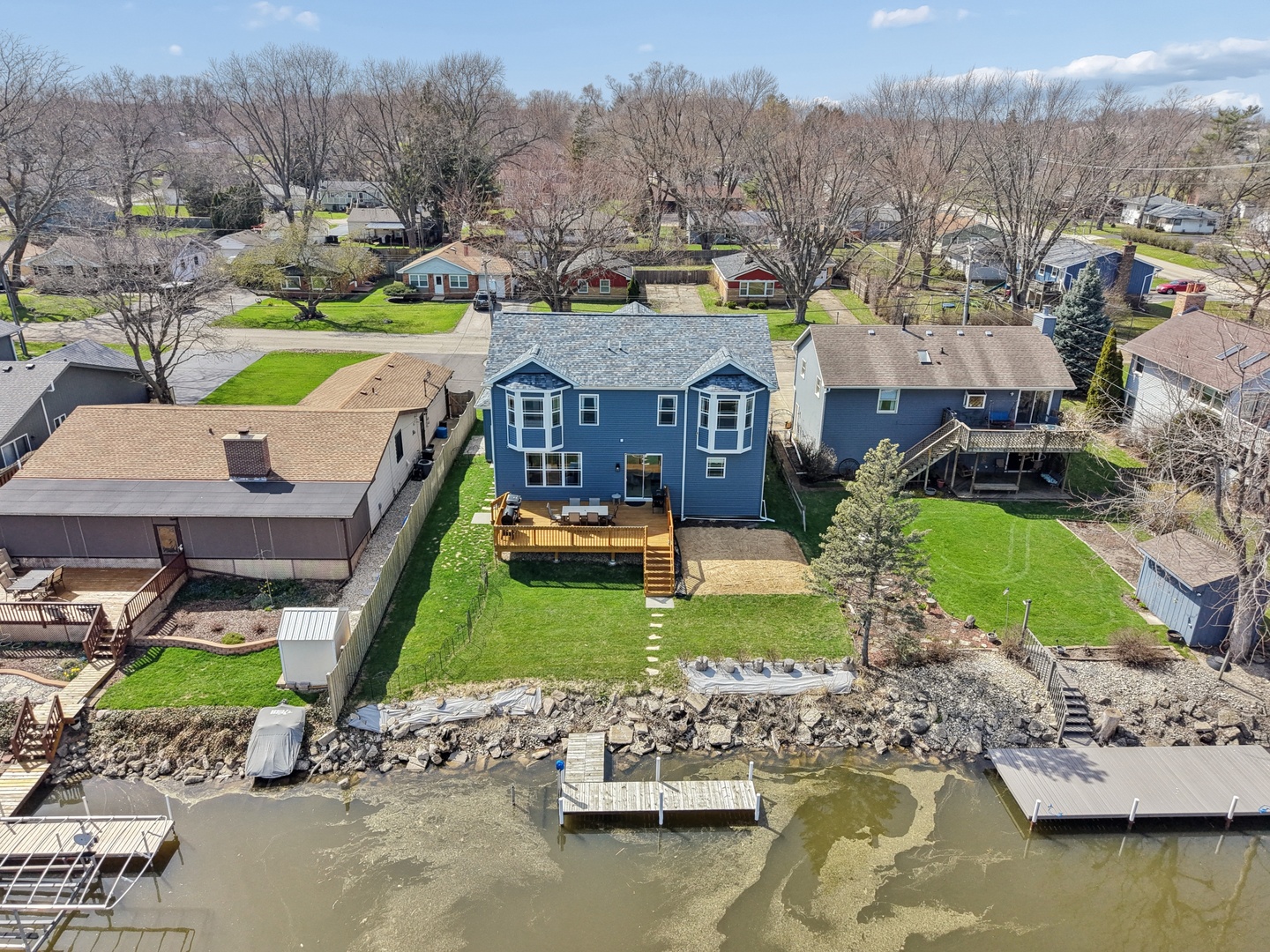 606 McHenry Avenue, McHenry, IL 60050