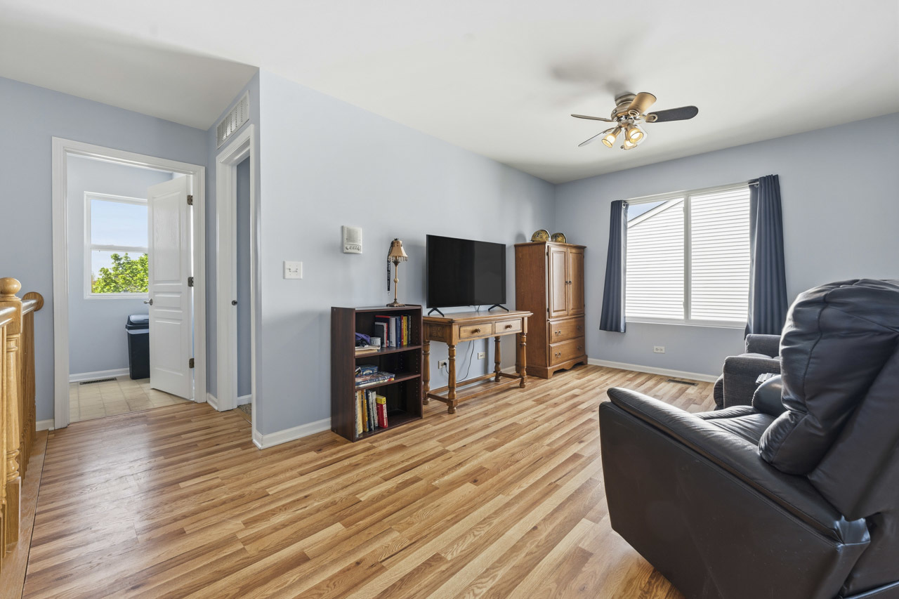 39907 Walton Lane, Beach Park, IL 60083