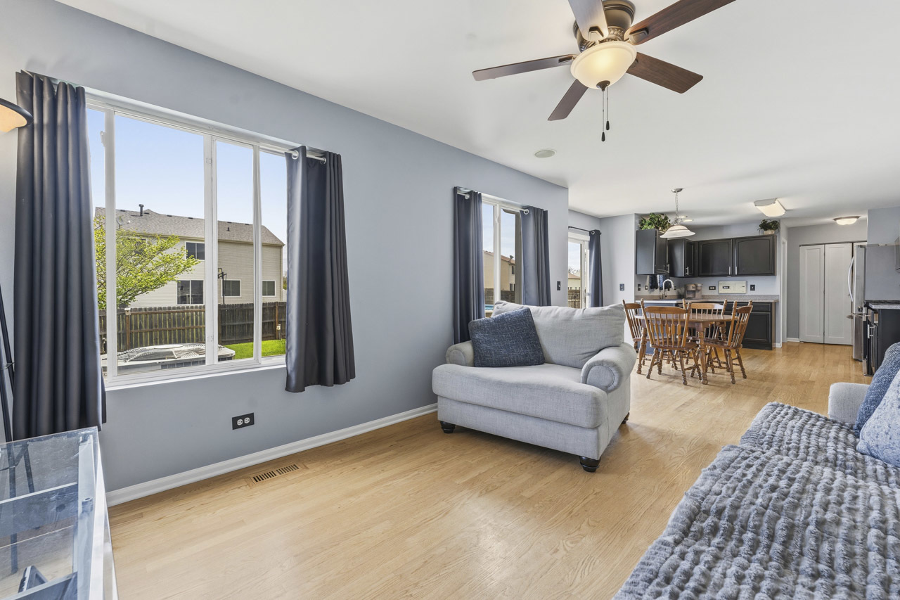 39907 Walton Lane, Beach Park, IL 60083