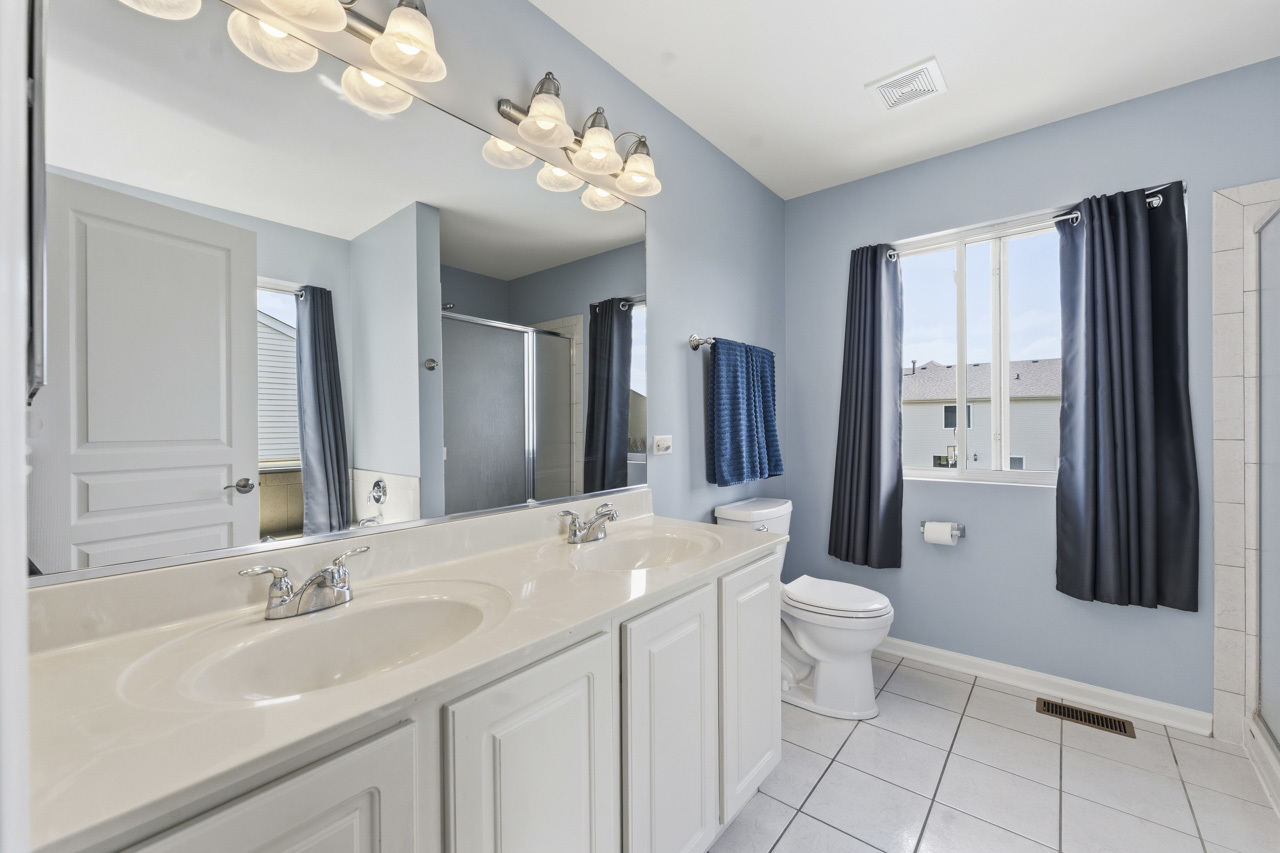 39907 Walton Lane, Beach Park, IL 60083